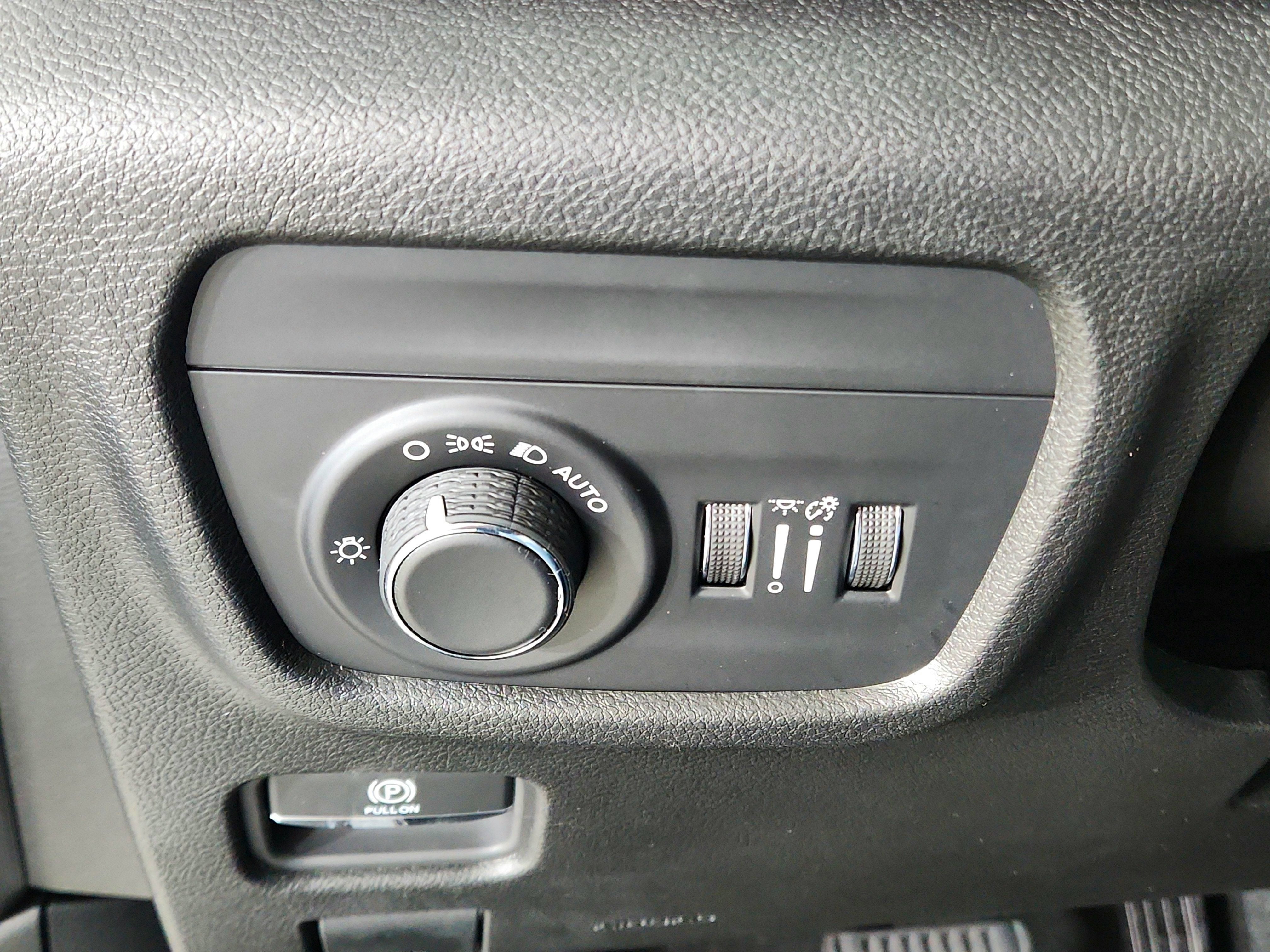 2026 Jeep Grand Cherokee JEEP GRAND CHEROKEE LAREDO 4X4