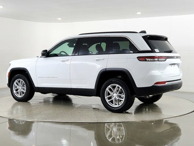 2026 Jeep Grand Cherokee JEEP GRAND CHEROKEE LAREDO 4X4