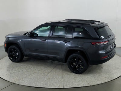 2025 Jeep Grand Cherokee JEEP GRAND CHEROKEE LAREDO 4X4