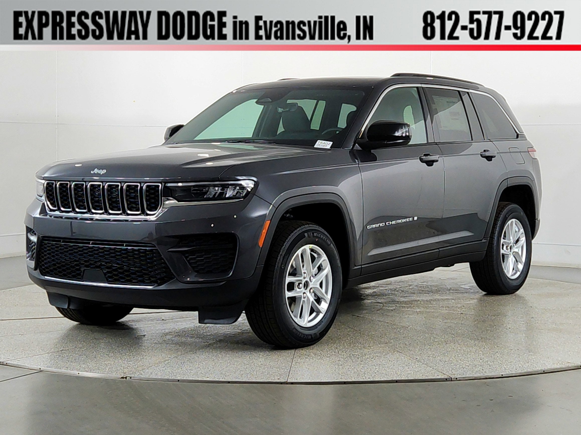 2026 Jeep Grand Cherokee JEEP GRAND CHEROKEE LAREDO 4X4