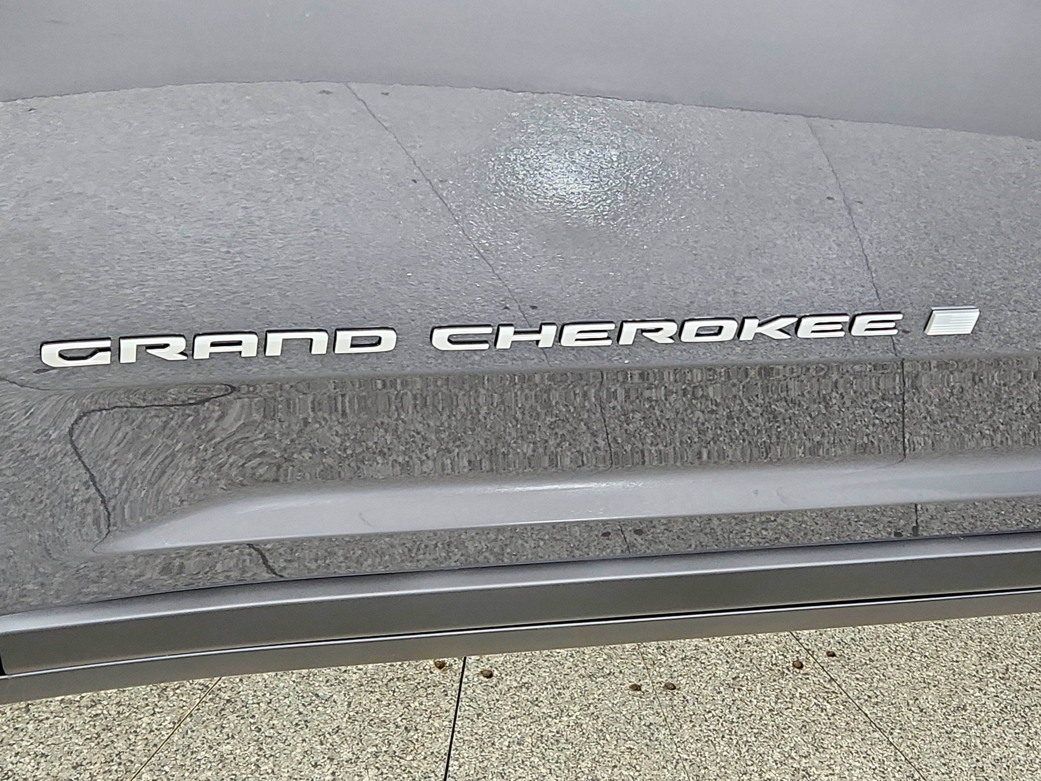 2026 Jeep Grand Cherokee JEEP GRAND CHEROKEE LAREDO 4X4