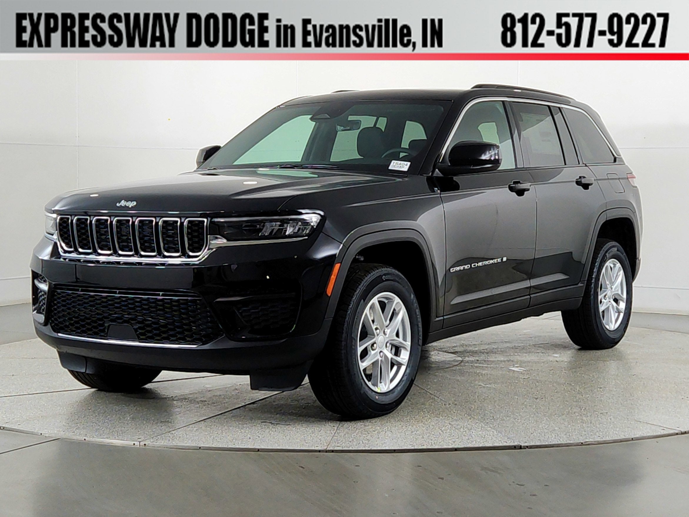 2026 Jeep Grand Cherokee JEEP GRAND CHEROKEE LAREDO 4X4