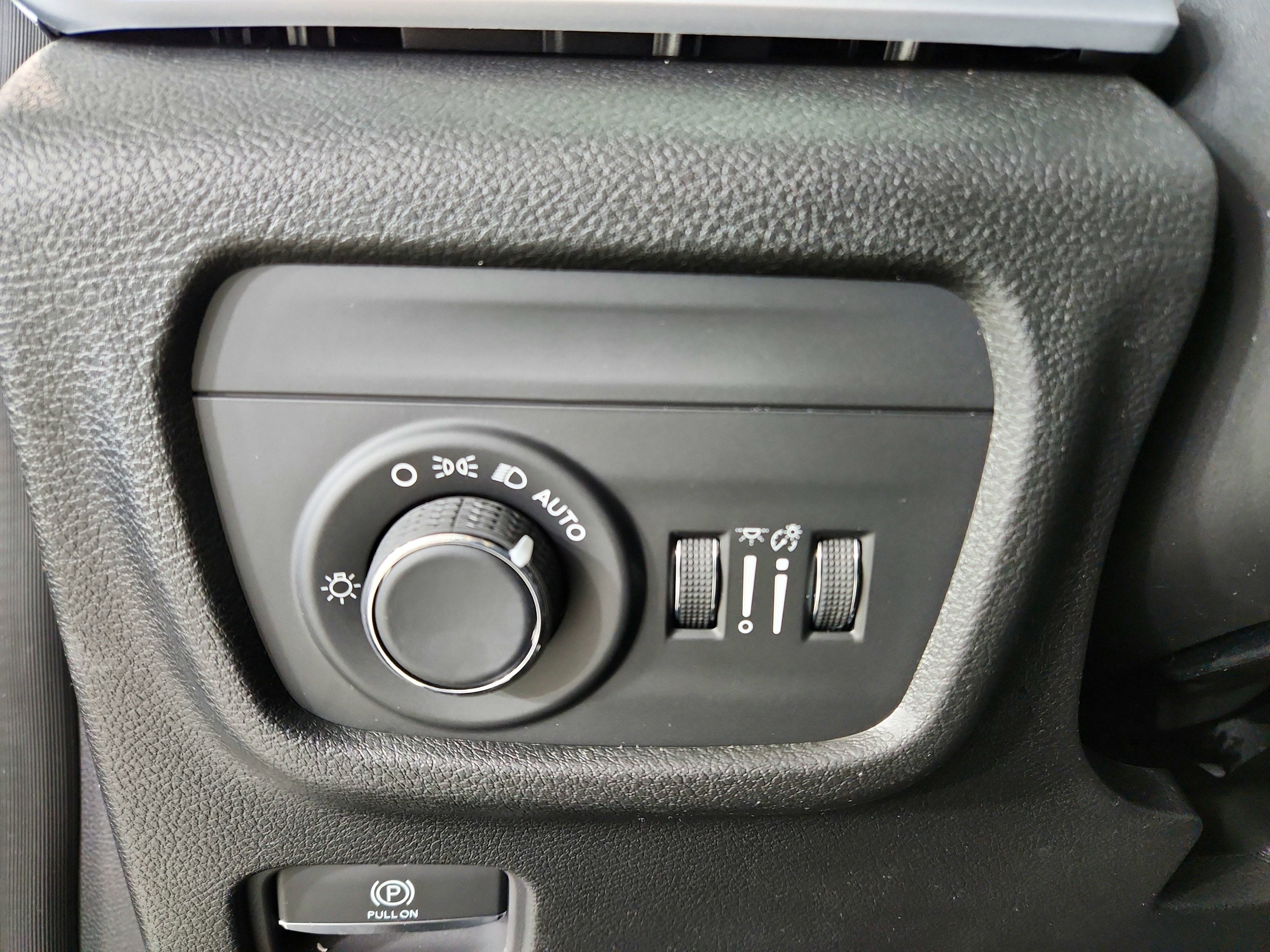 2026 Jeep Grand Cherokee JEEP GRAND CHEROKEE LAREDO 4X4