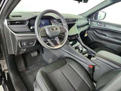 2025 Jeep Grand Cherokee JEEP GRAND CHEROKEE LAREDO 4X4