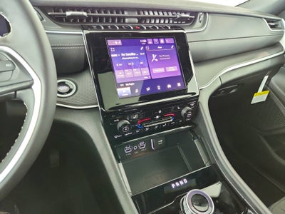 2025 Jeep Grand Cherokee JEEP GRAND CHEROKEE LAREDO 4X4