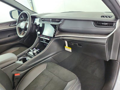 2026 Jeep Grand Cherokee JEEP GRAND CHEROKEE LAREDO 4X4