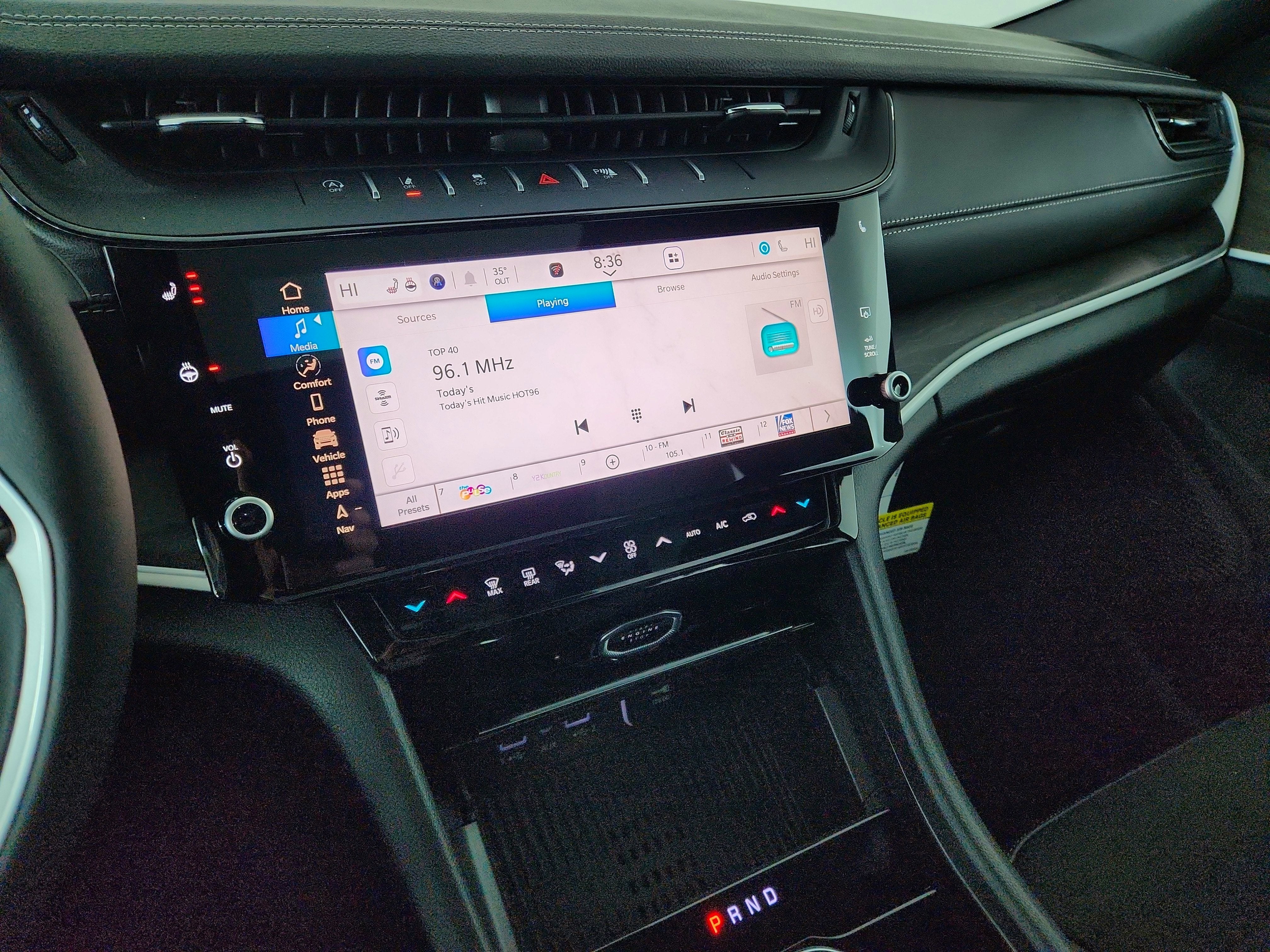 2026 Jeep Grand Cherokee JEEP GRAND CHEROKEE LAREDO 4X4