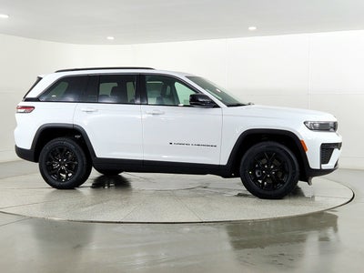 2026 Jeep Grand Cherokee JEEP GRAND CHEROKEE LAREDO 4X4