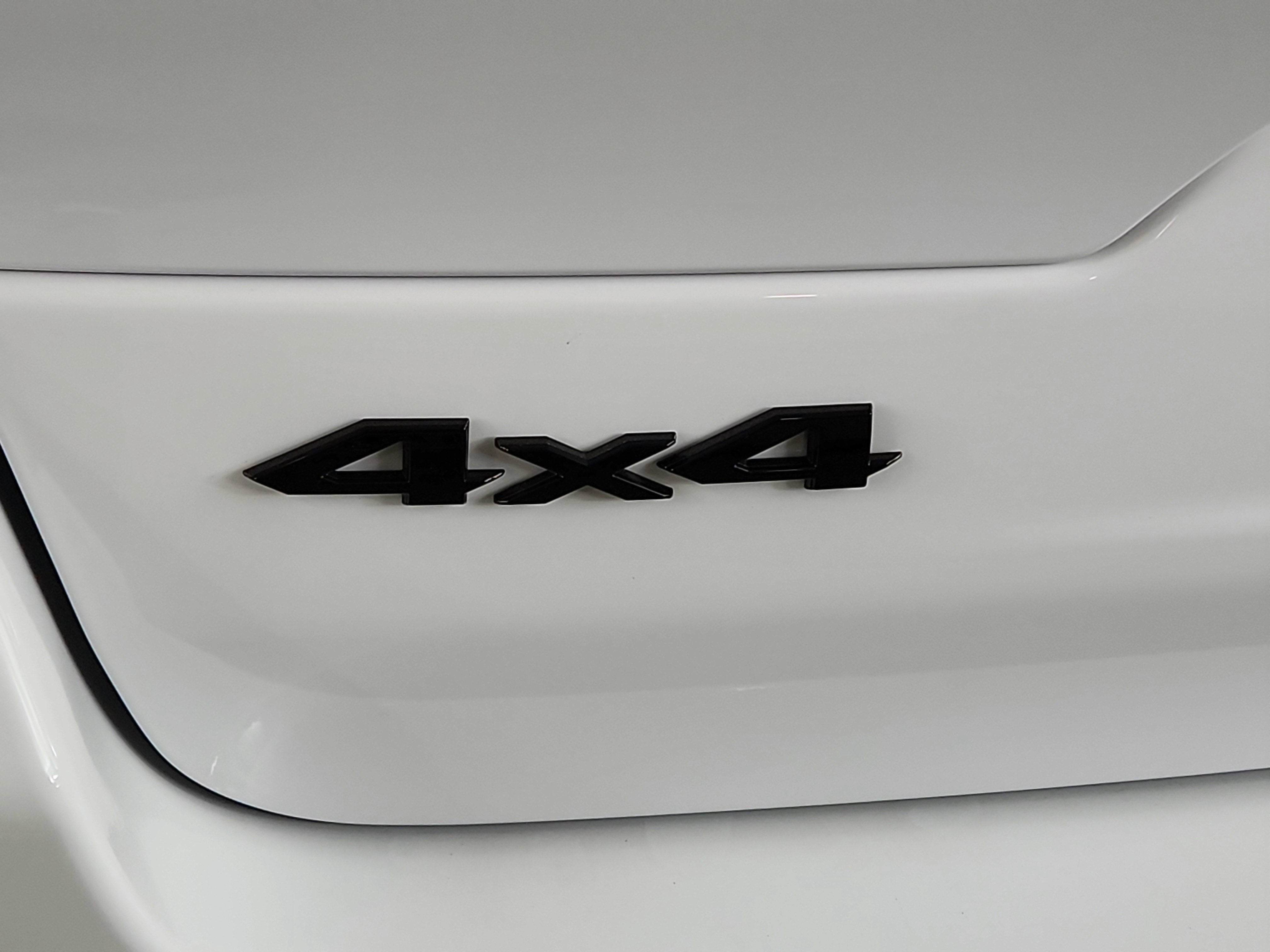 2026 Jeep Grand Cherokee JEEP GRAND CHEROKEE LAREDO 4X4