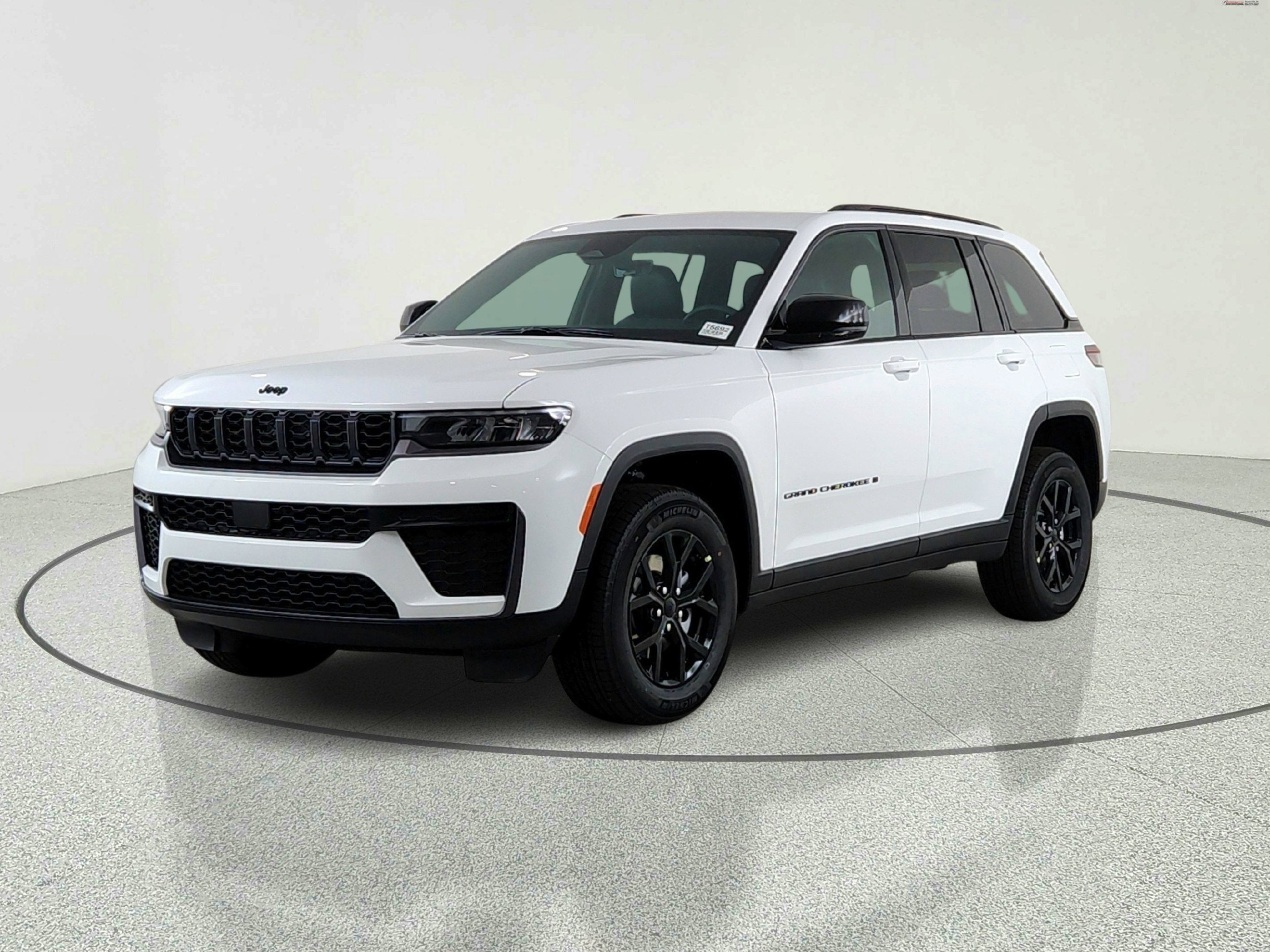 2026 Jeep Grand Cherokee JEEP GRAND CHEROKEE LAREDO 4X4