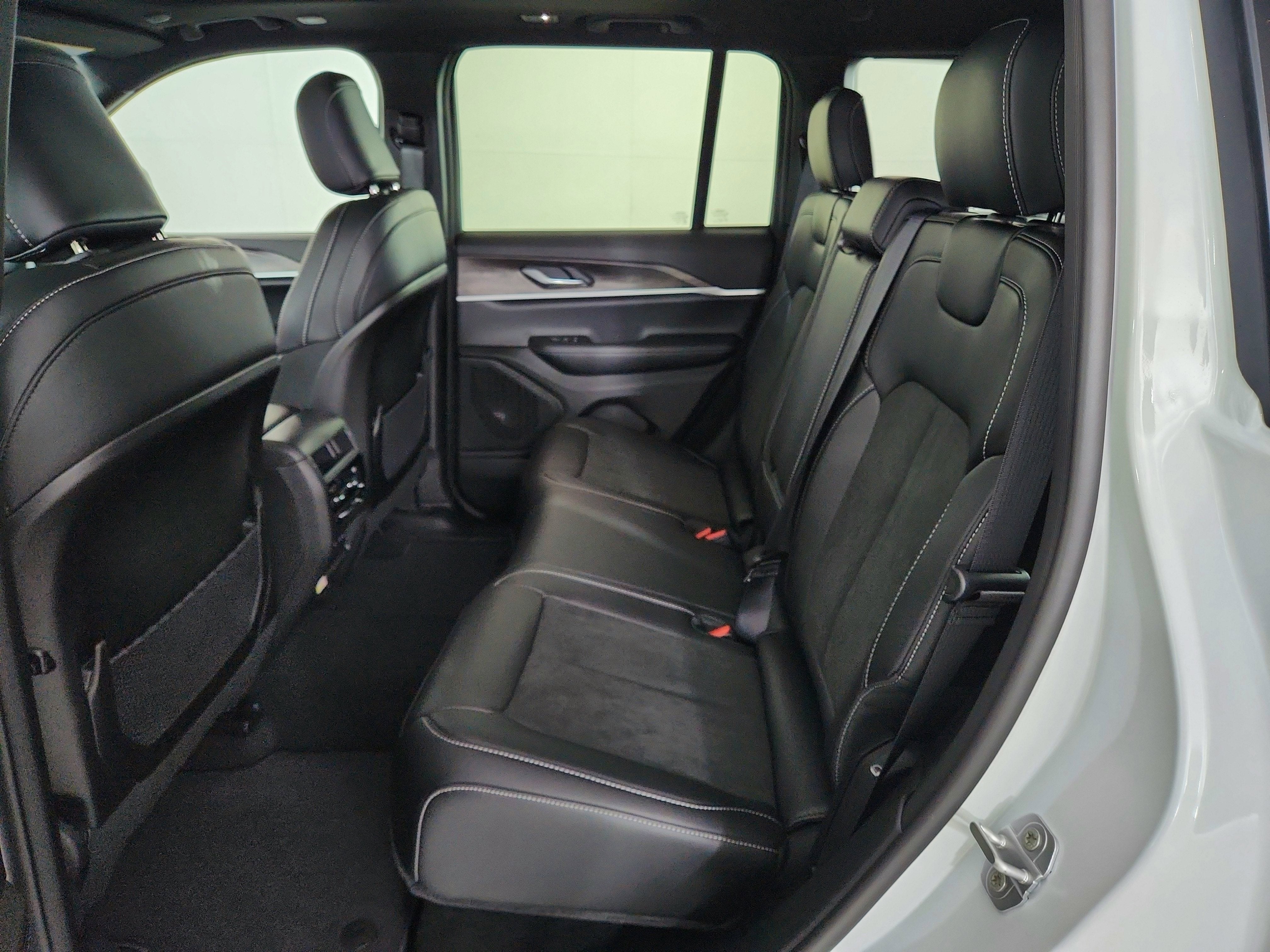2026 Jeep Grand Cherokee JEEP GRAND CHEROKEE LAREDO 4X4