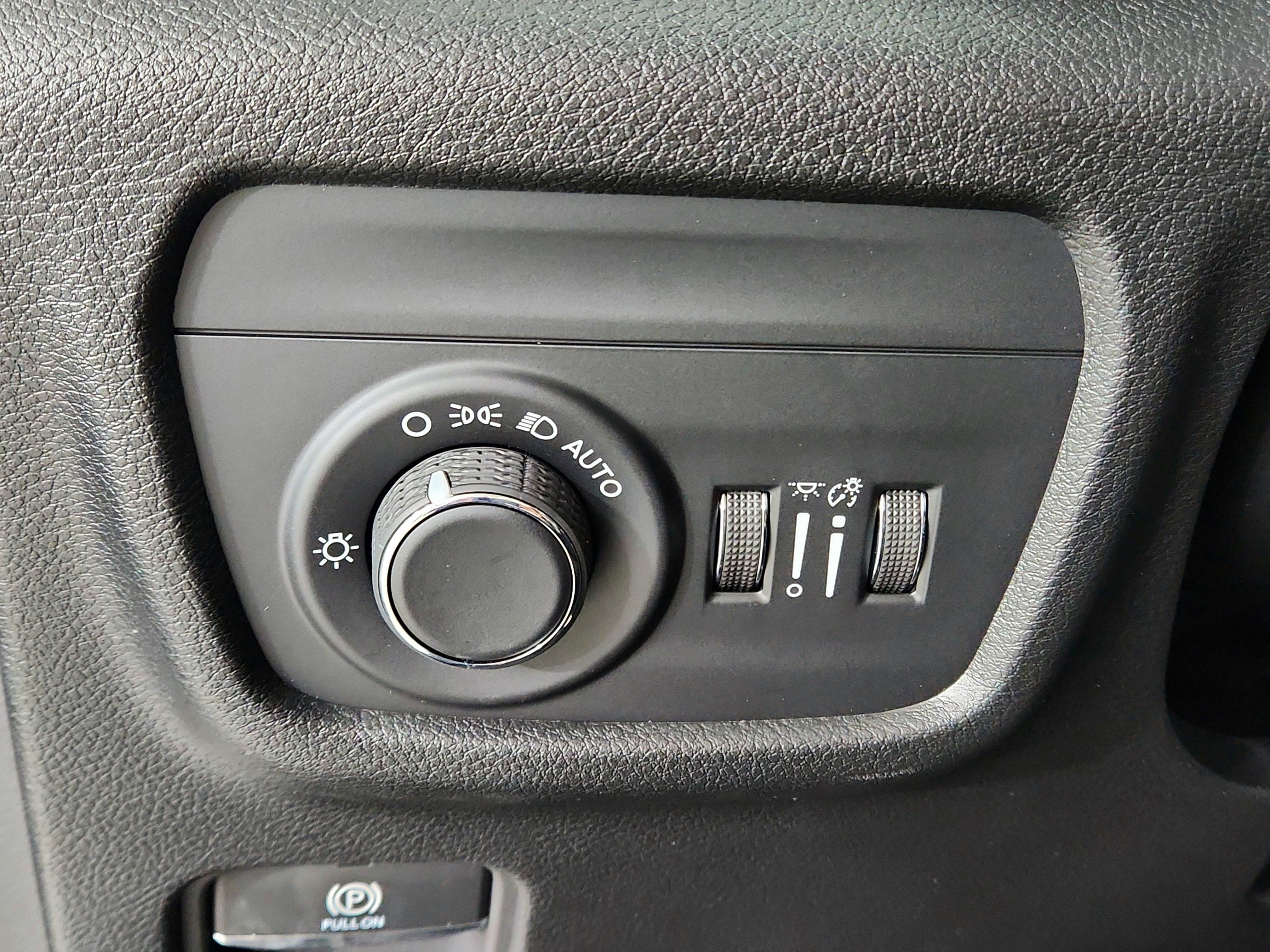 2026 Jeep Grand Cherokee JEEP GRAND CHEROKEE LAREDO 4X4
