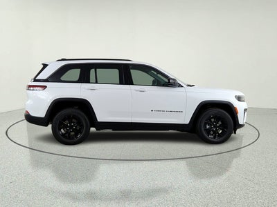 2026 Jeep Grand Cherokee JEEP GRAND CHEROKEE LAREDO 4X4
