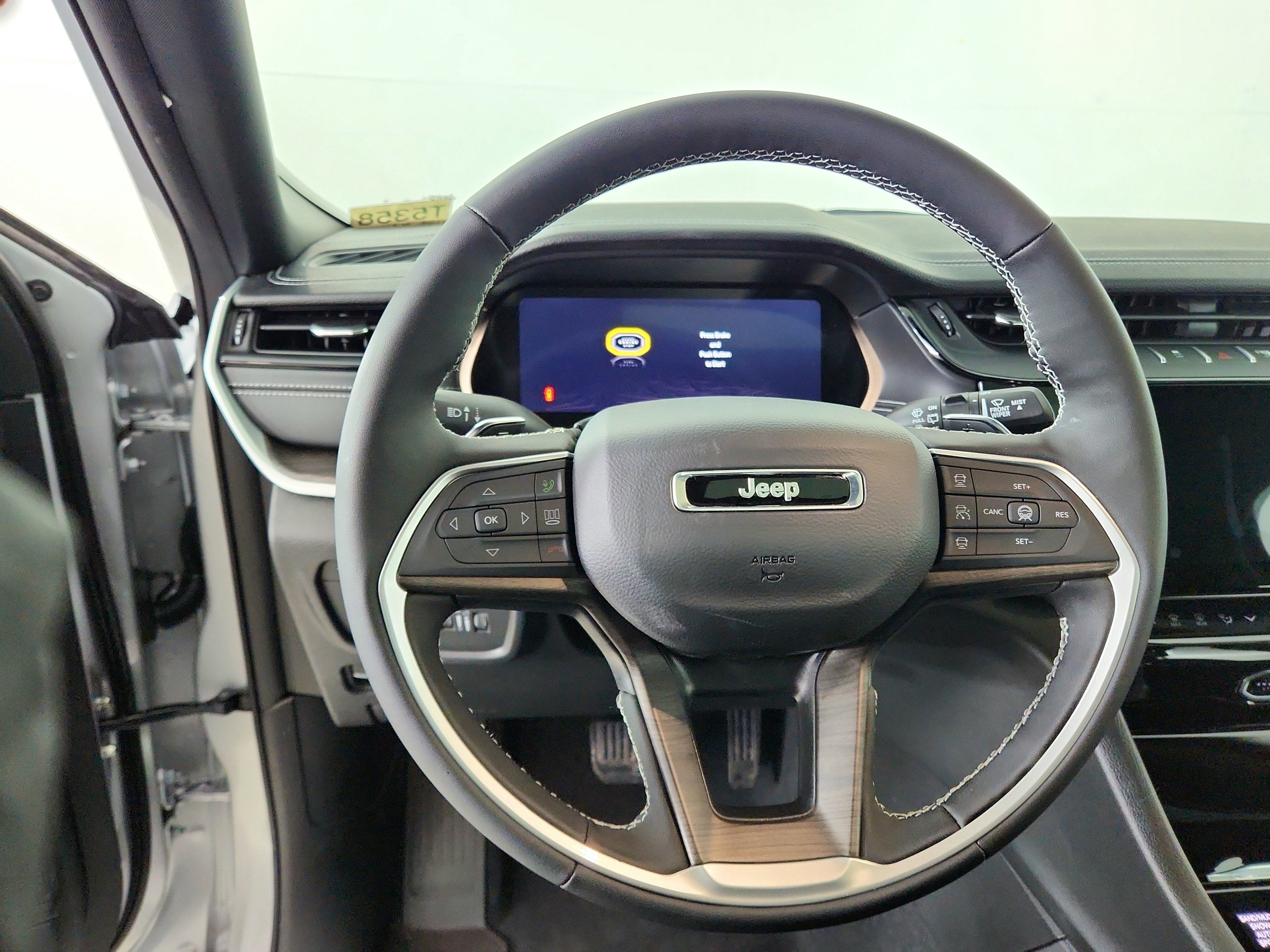 2026 Jeep Grand Cherokee JEEP GRAND CHEROKEE LAREDO 4X4