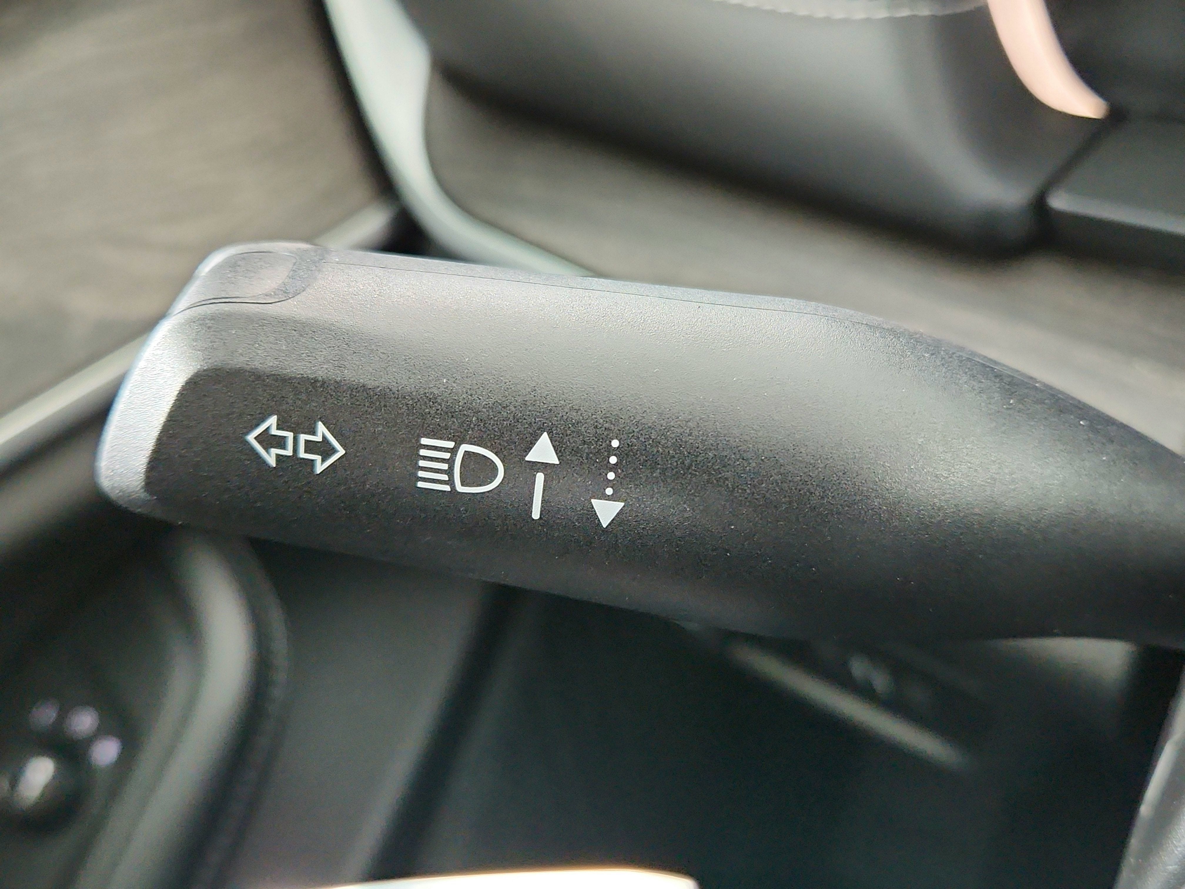 2026 Jeep Grand Cherokee JEEP GRAND CHEROKEE LAREDO 4X4