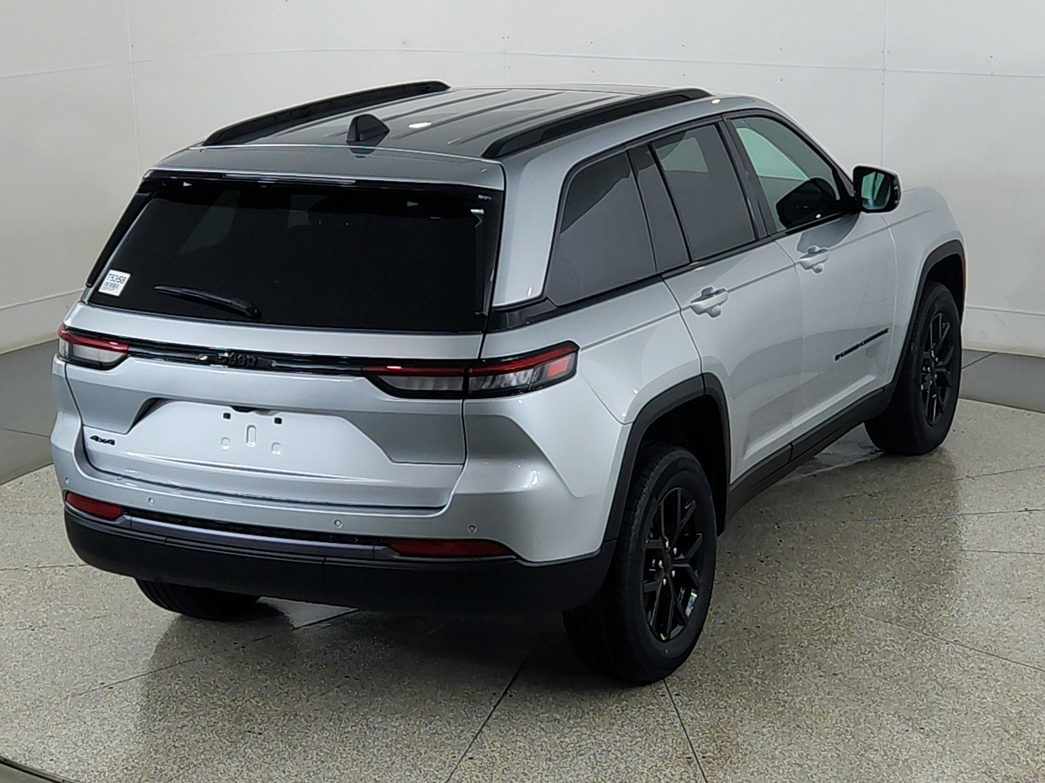 2026 Jeep Grand Cherokee JEEP GRAND CHEROKEE LAREDO 4X4