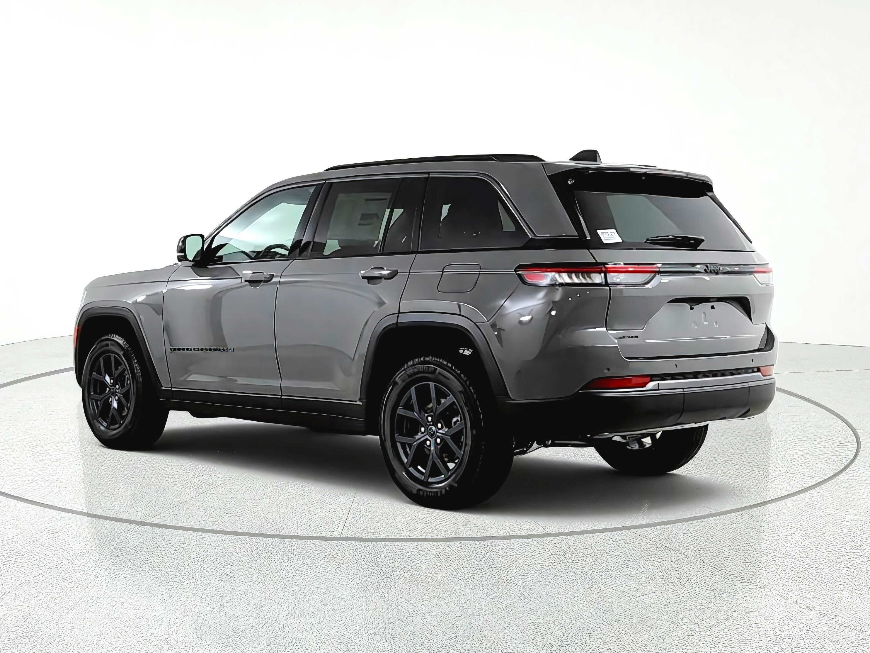 2027 Jeep Grand Cherokee Laredo Altitude 4x4 *Ltd Avail*