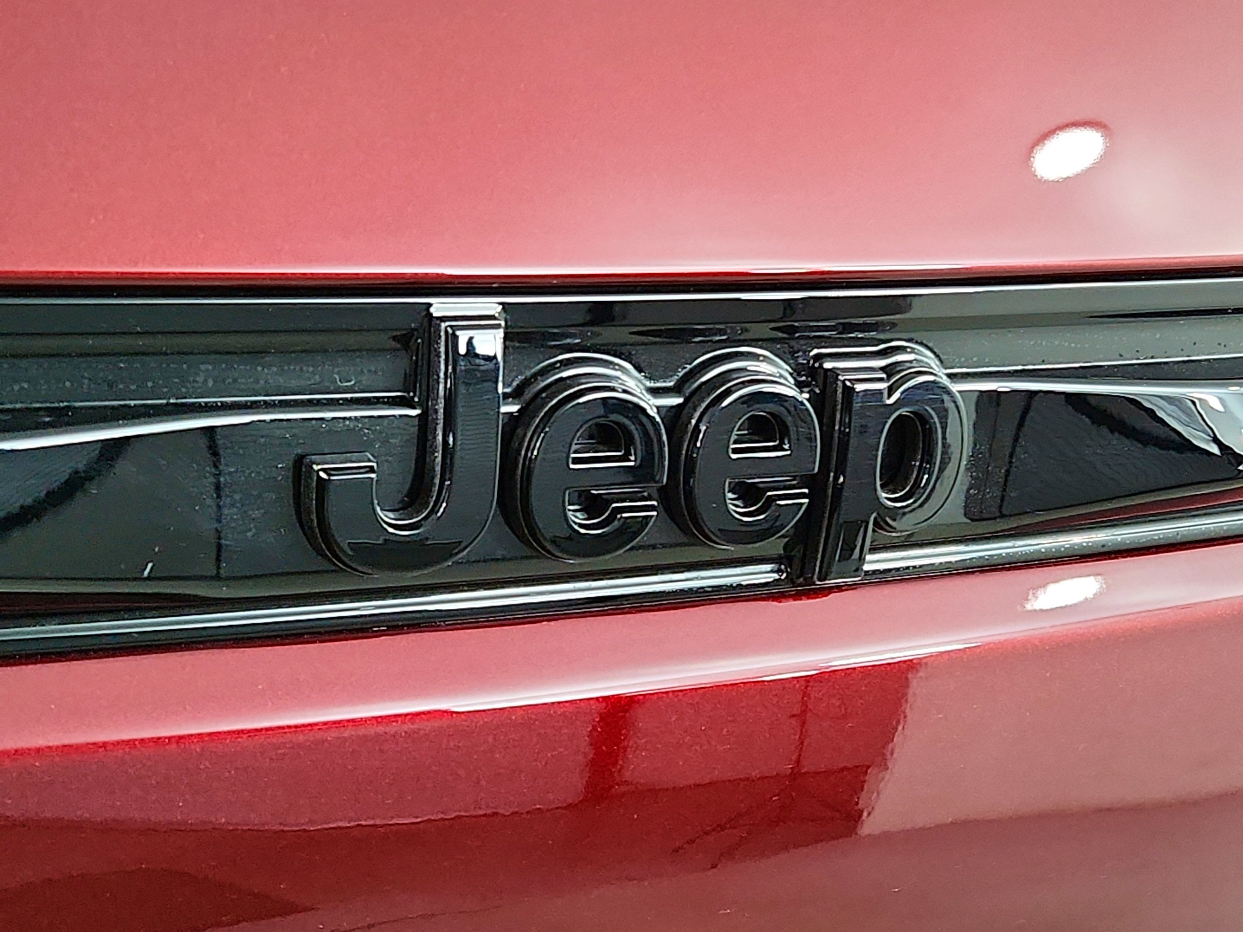 2026 Jeep Grand Cherokee JEEP GRAND CHEROKEE LAREDO 4X4