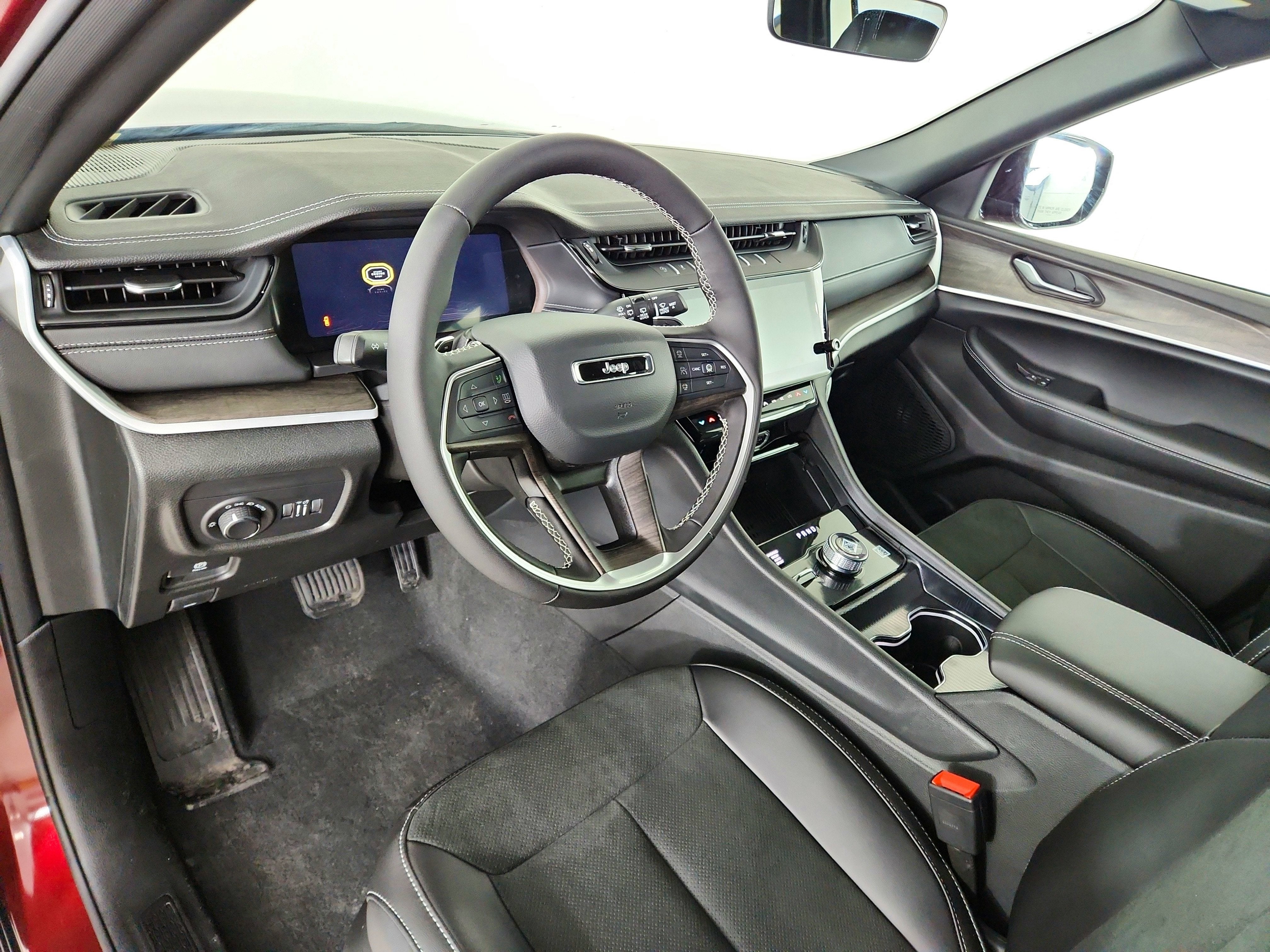 2026 Jeep Grand Cherokee JEEP GRAND CHEROKEE LAREDO 4X4