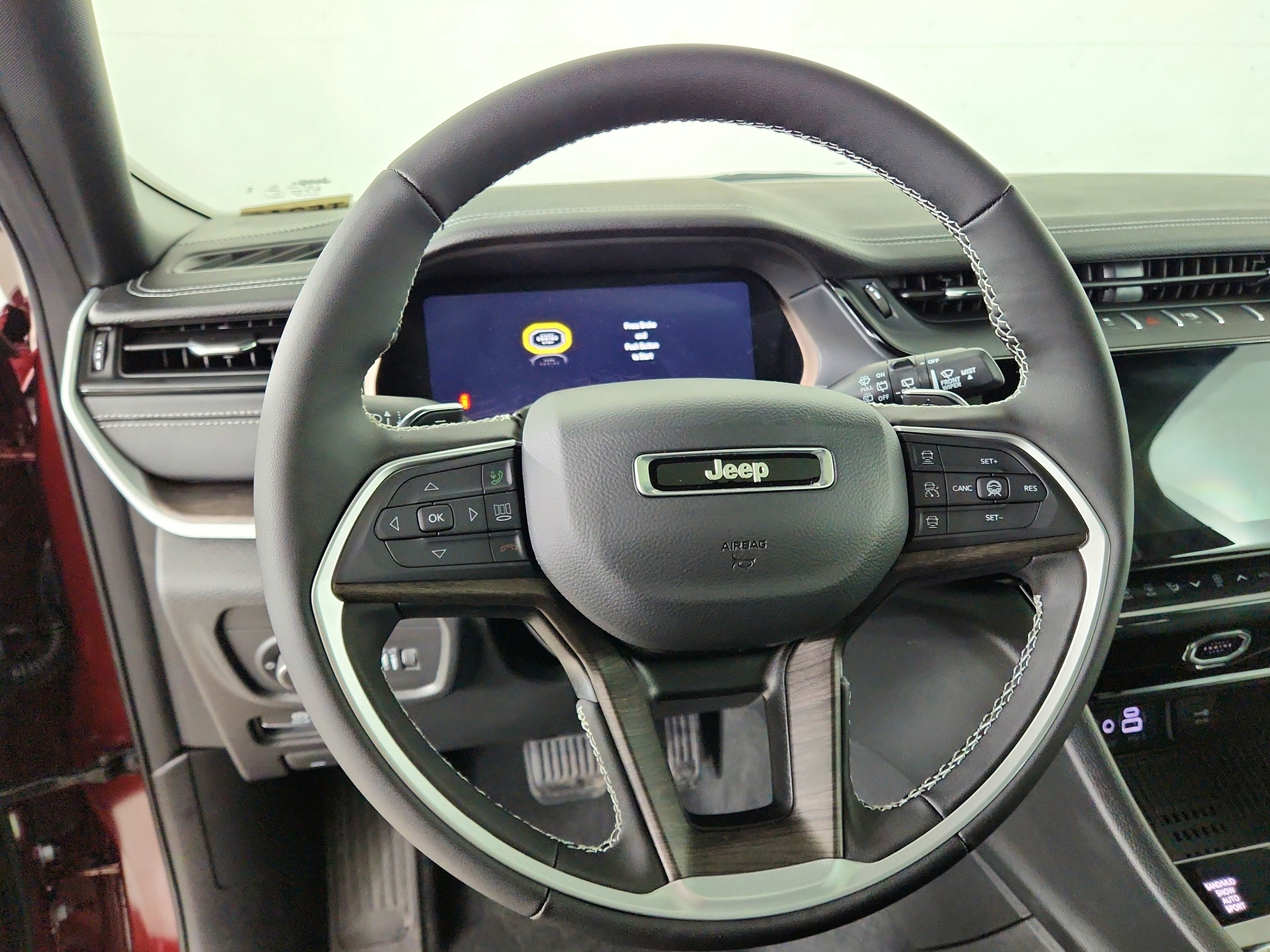 2026 Jeep Grand Cherokee JEEP GRAND CHEROKEE LAREDO 4X4