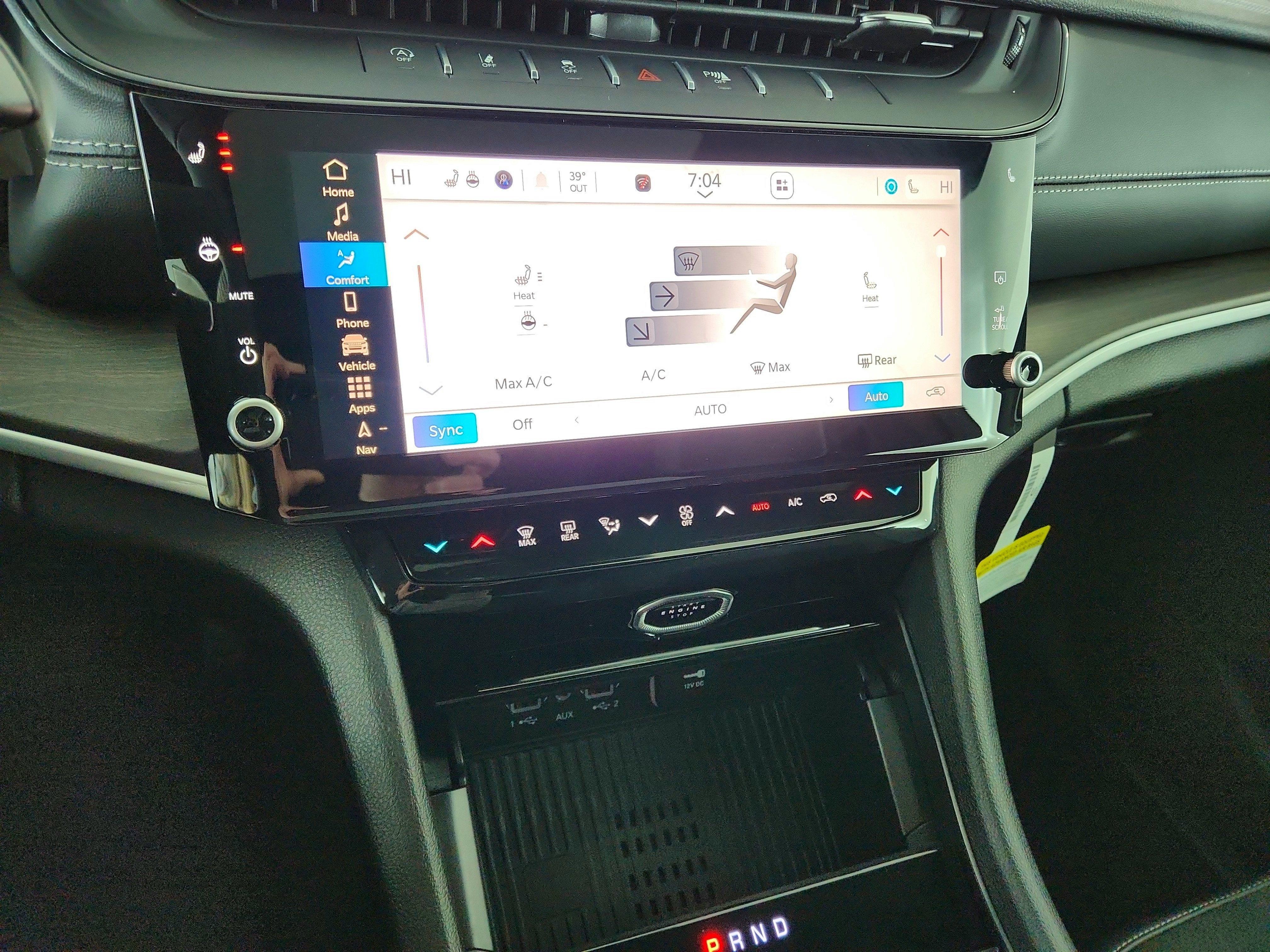 2026 Jeep Grand Cherokee JEEP GRAND CHEROKEE LAREDO 4X4