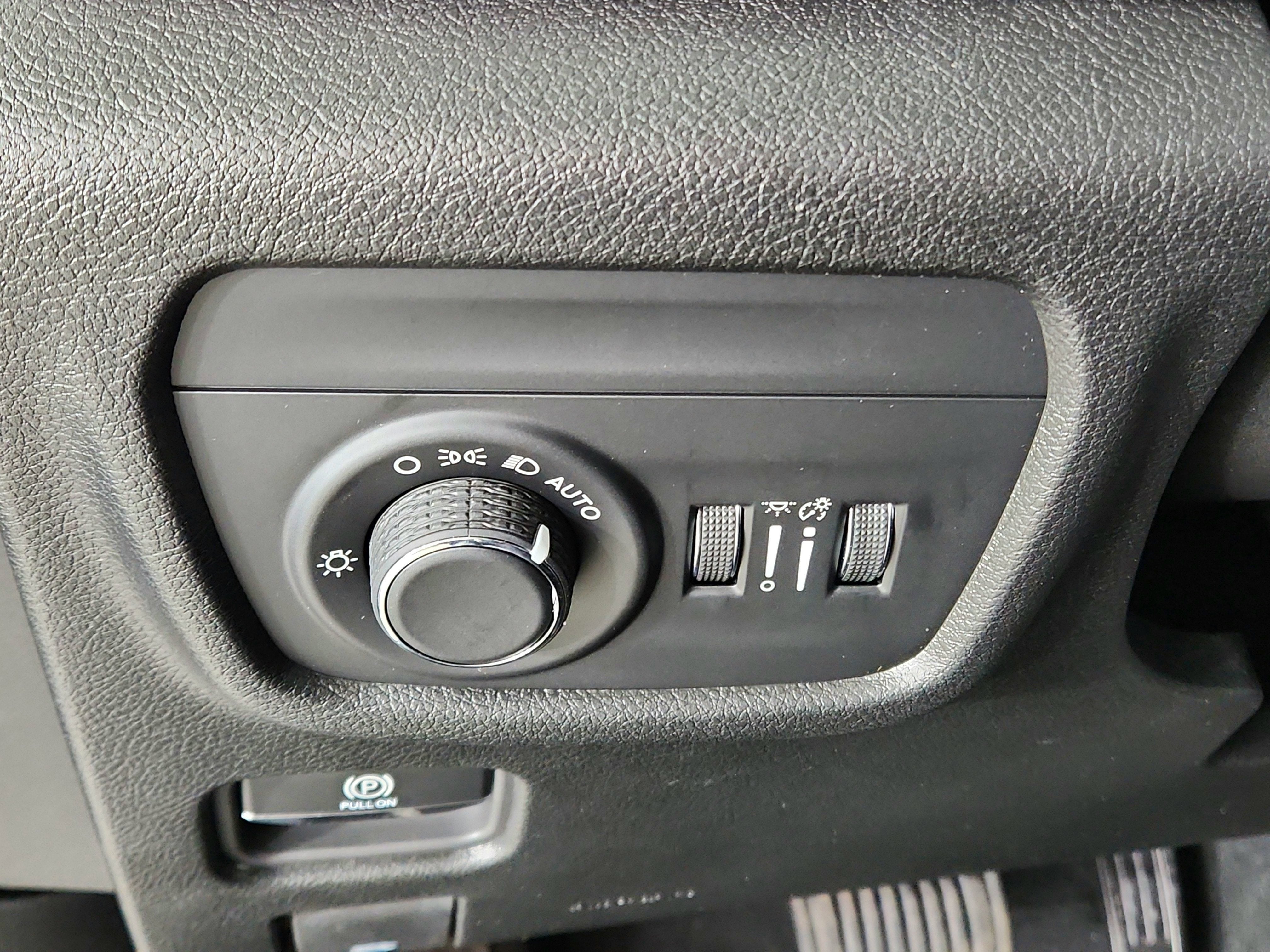 2026 Jeep Grand Cherokee JEEP GRAND CHEROKEE LAREDO 4X4