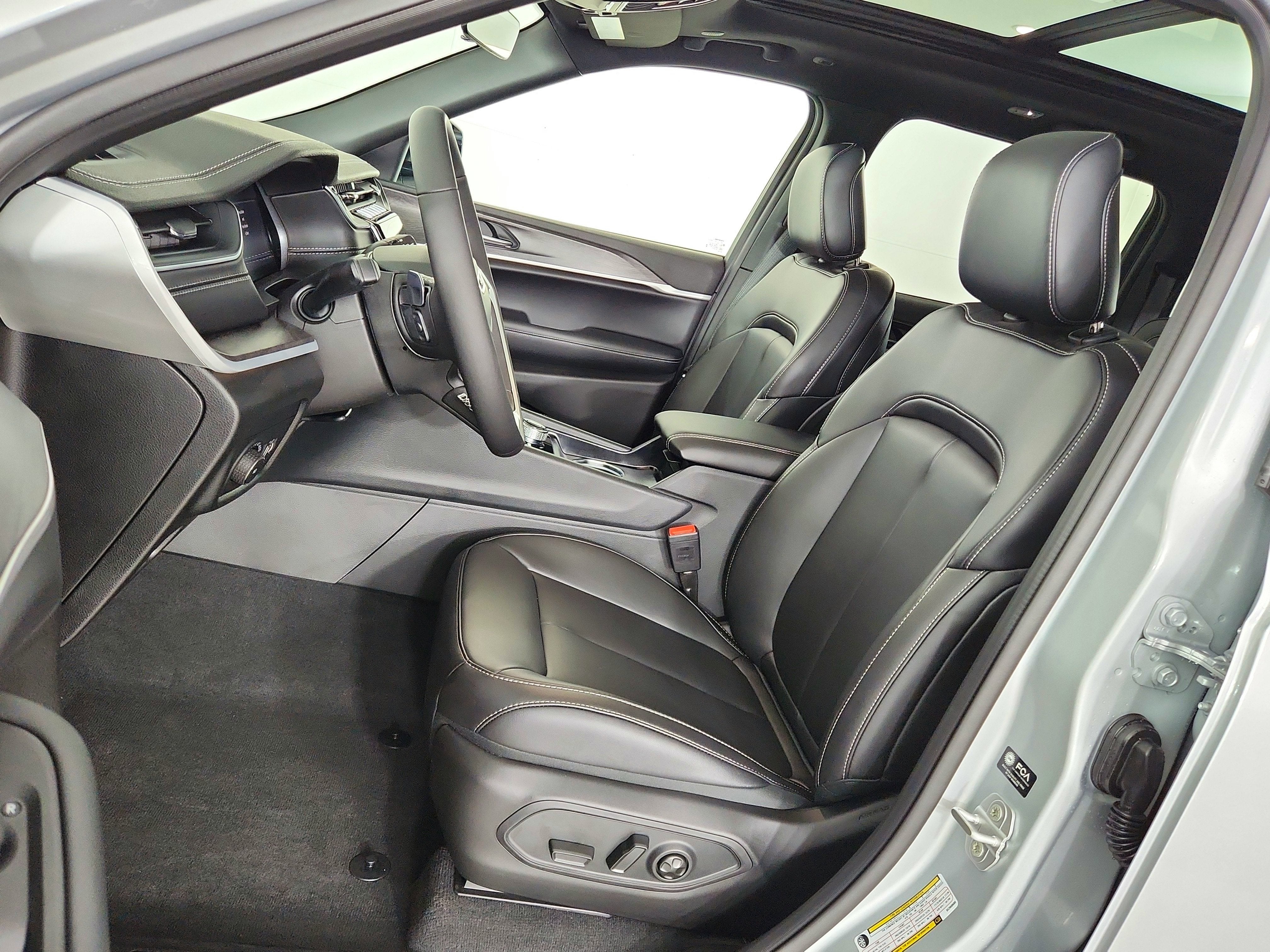 2025 Jeep Grand Cherokee JEEP GRAND CHEROKEE LIMITED 4X4