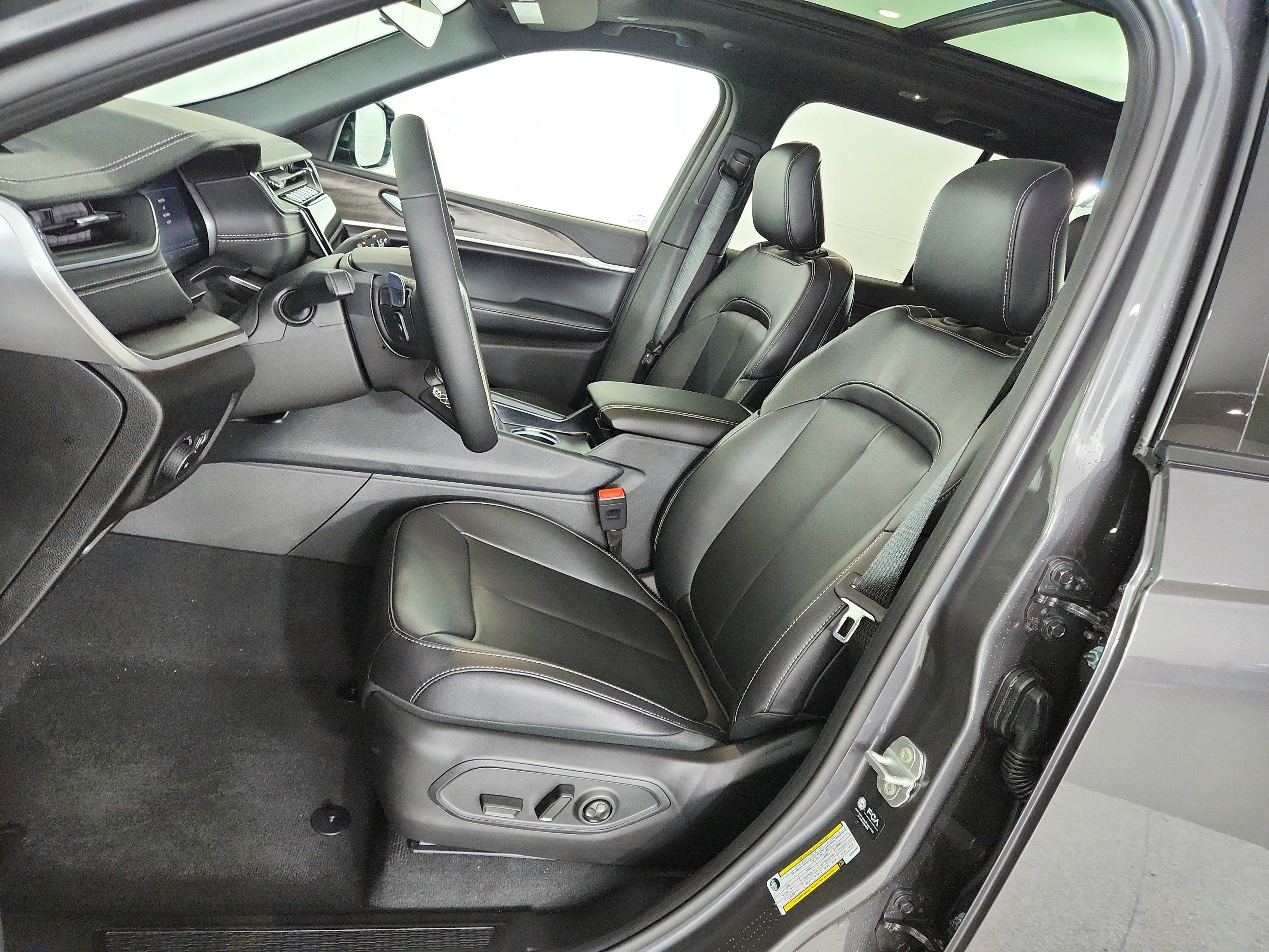 2025 Jeep Grand Cherokee JEEP GRAND CHEROKEE LIMITED 4X4