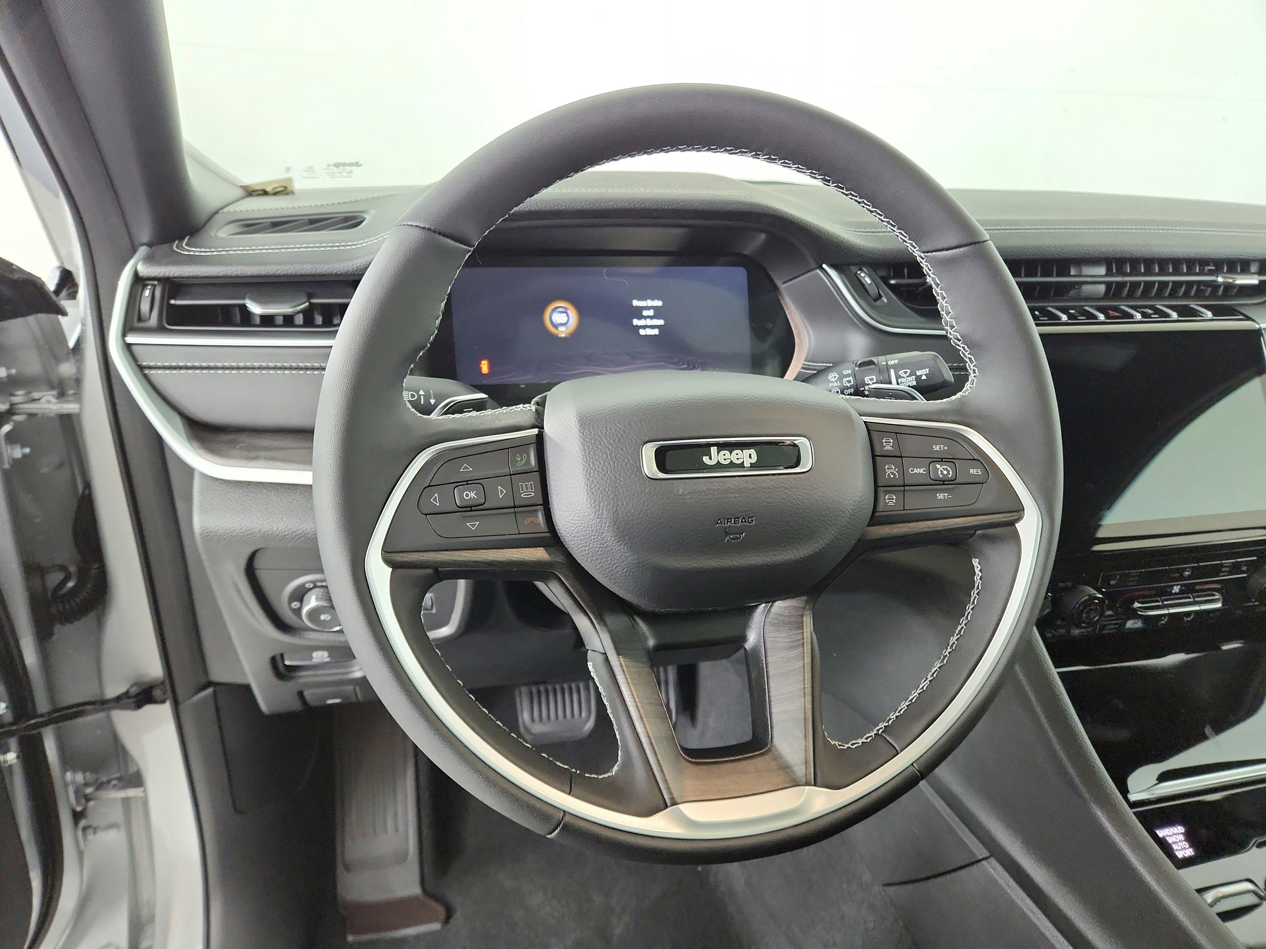 2025 Jeep Grand Cherokee JEEP GRAND CHEROKEE LIMITED 4X4