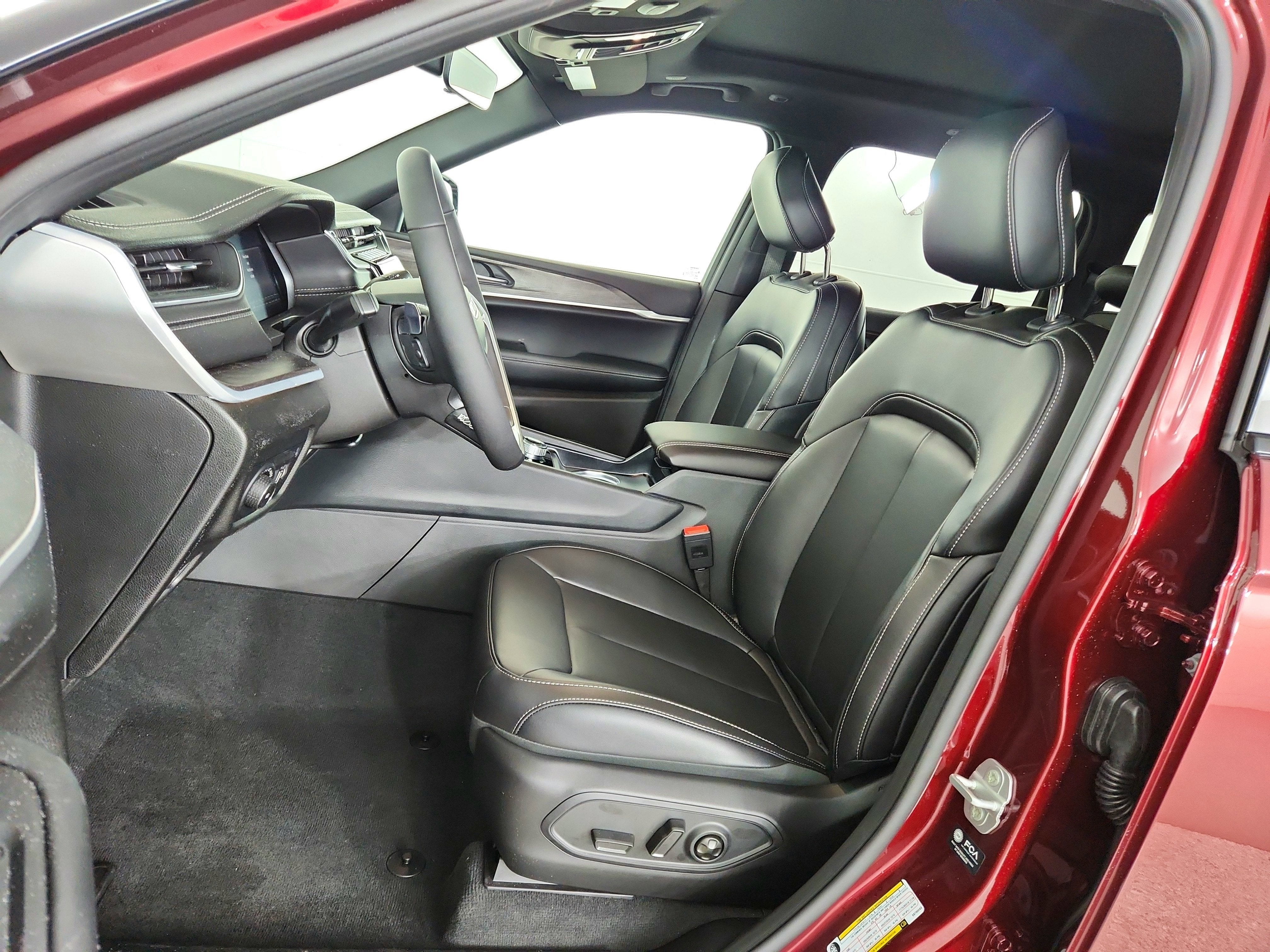 2025 Jeep Grand Cherokee JEEP GRAND CHEROKEE LIMITED 4X4