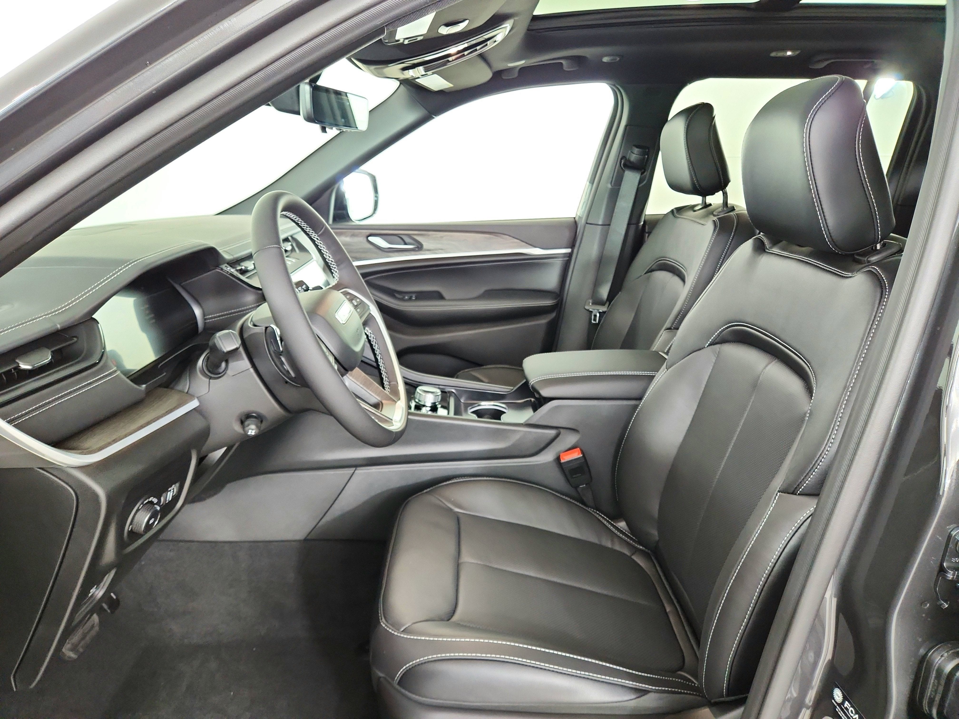 2026 Jeep Grand Cherokee Limited Reserve 4x4
