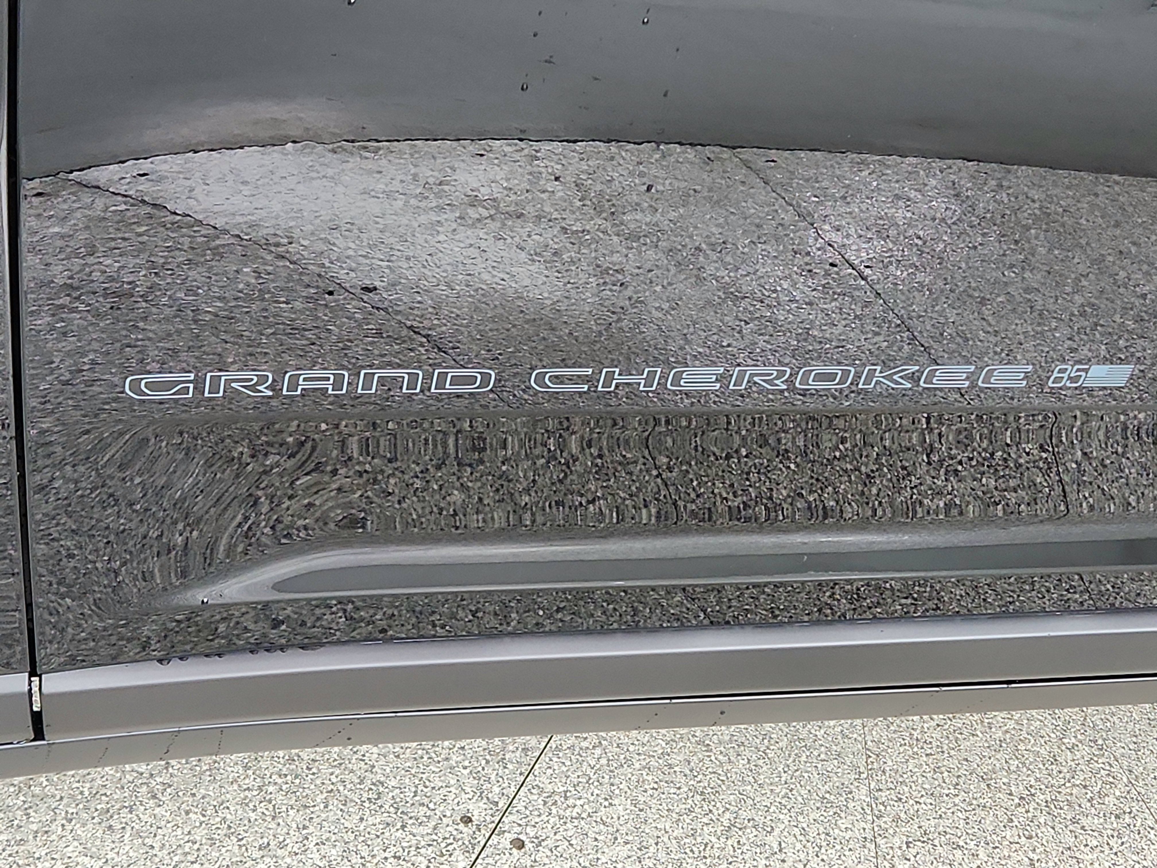 2026 Jeep Grand Cherokee 85th Anniversary Edition 4x4
