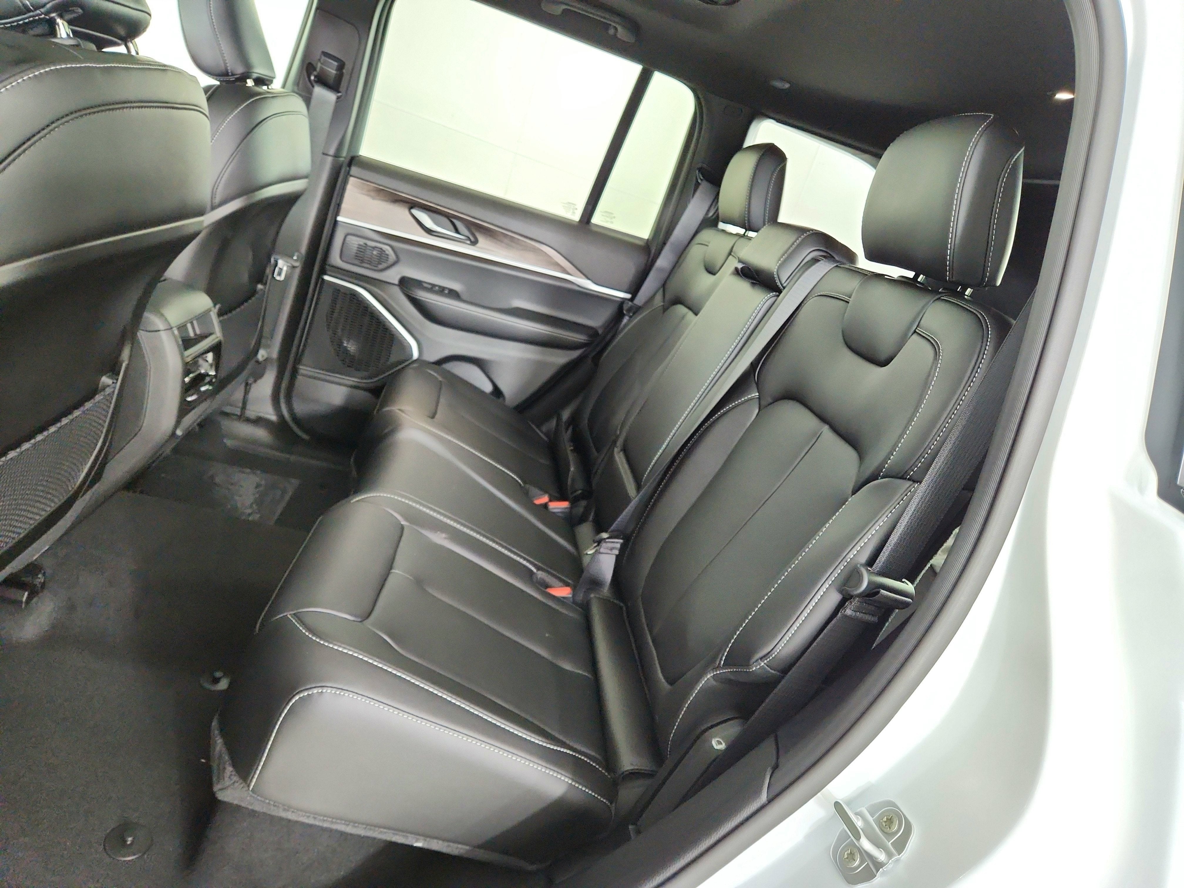 2026 Jeep Grand Cherokee JEEP GRAND CHEROKEE LIMITED 4X4