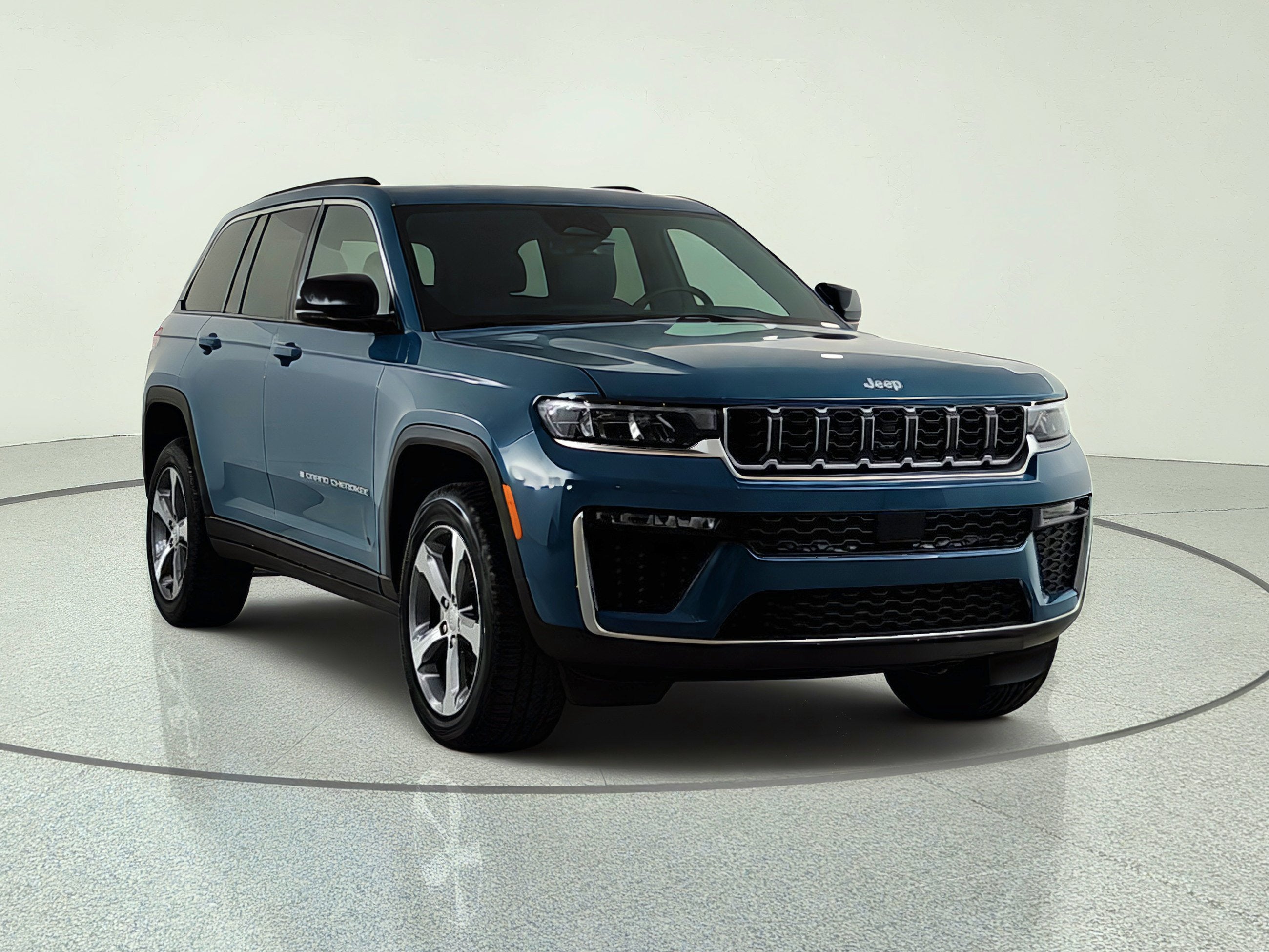 2026 Jeep Grand Cherokee 2026 JEEP GRAND CHEROKEE LIMITED 4DR SUV 116.7 WB 4WD