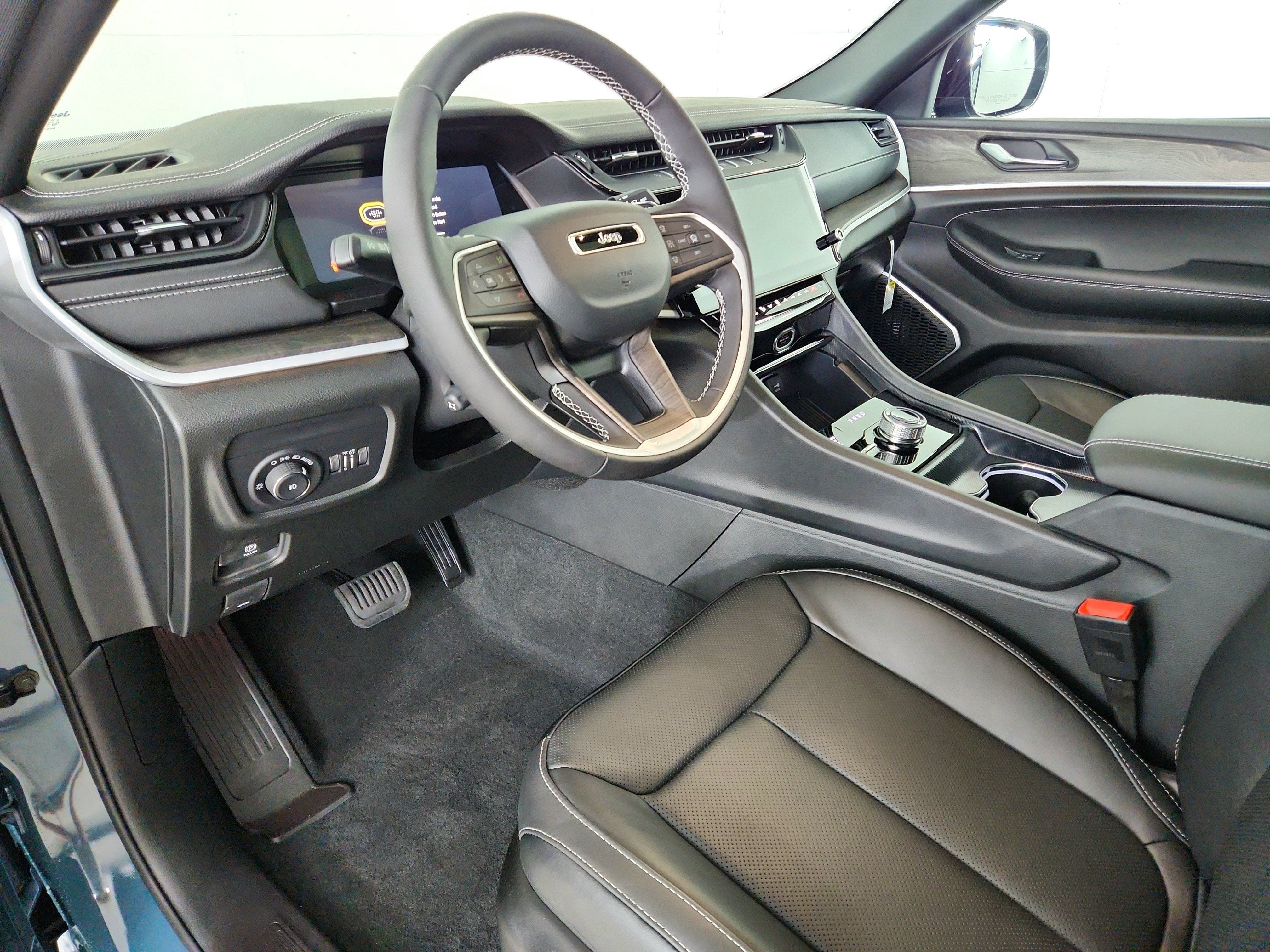 2026 Jeep Grand Cherokee Limited Reserve 4x4