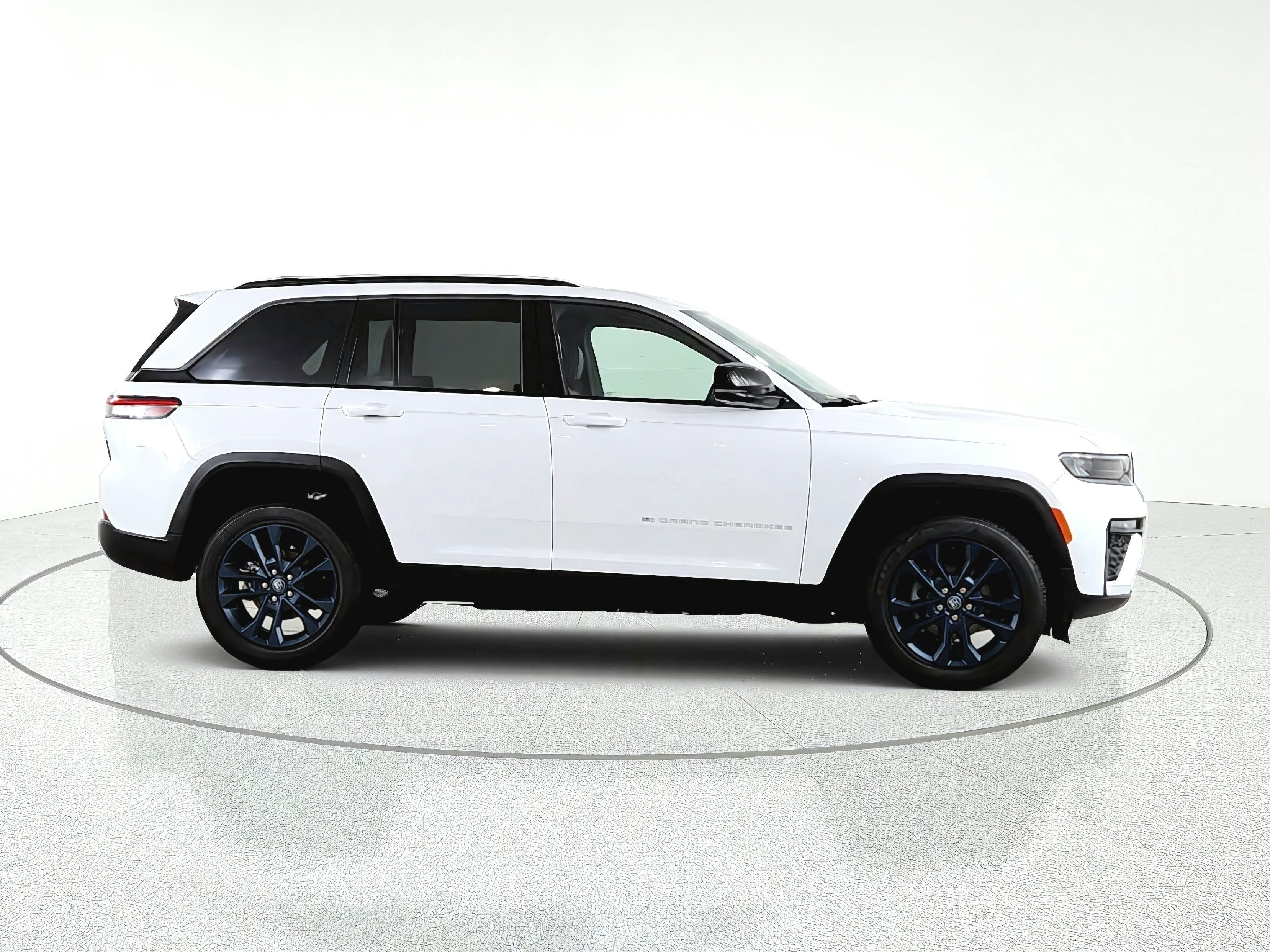 2026 Jeep Grand Cherokee 85th Anniversary Edition 4x4