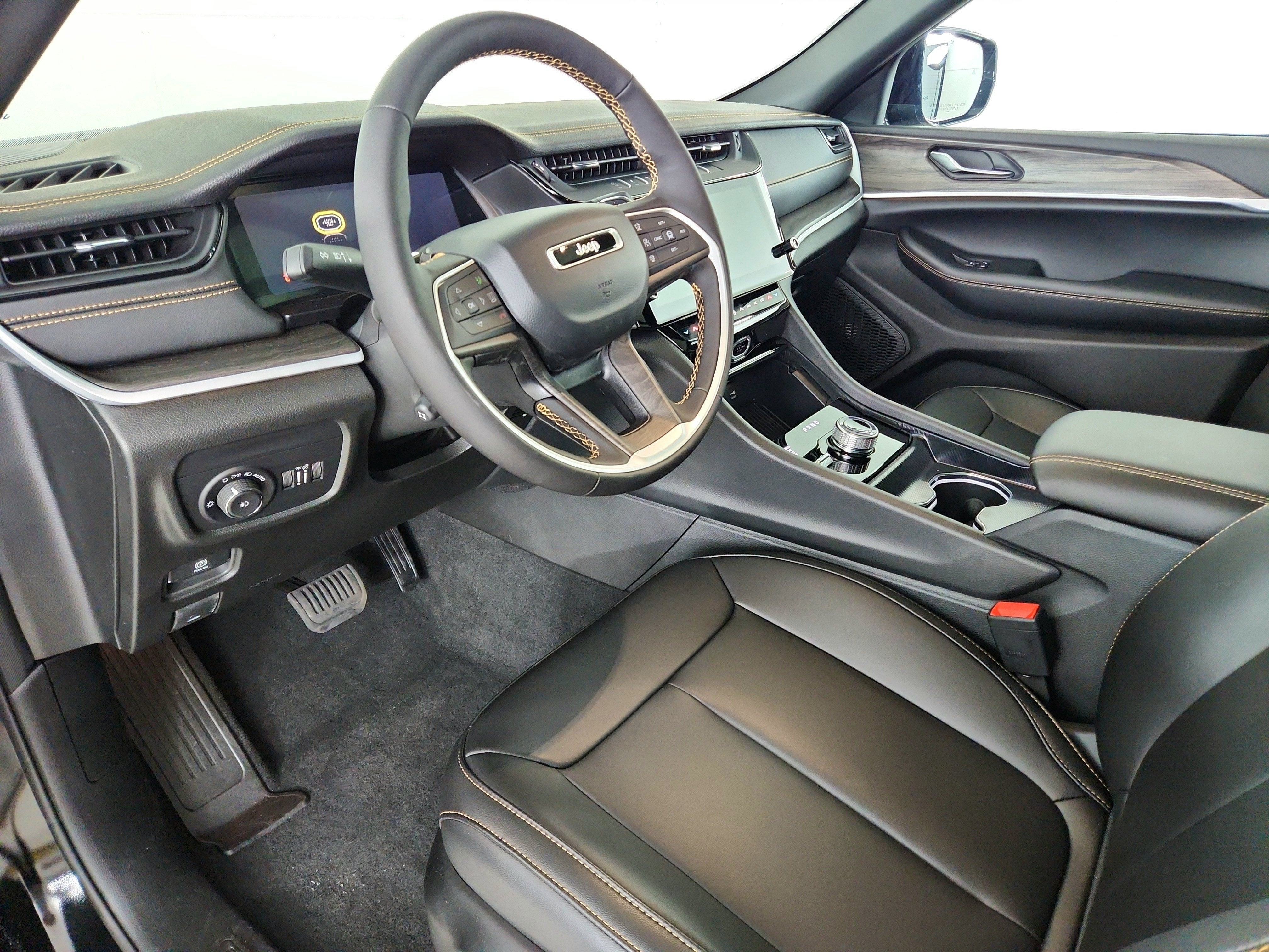 2026 Jeep Grand Cherokee 85th Anniversary Edition 4x4