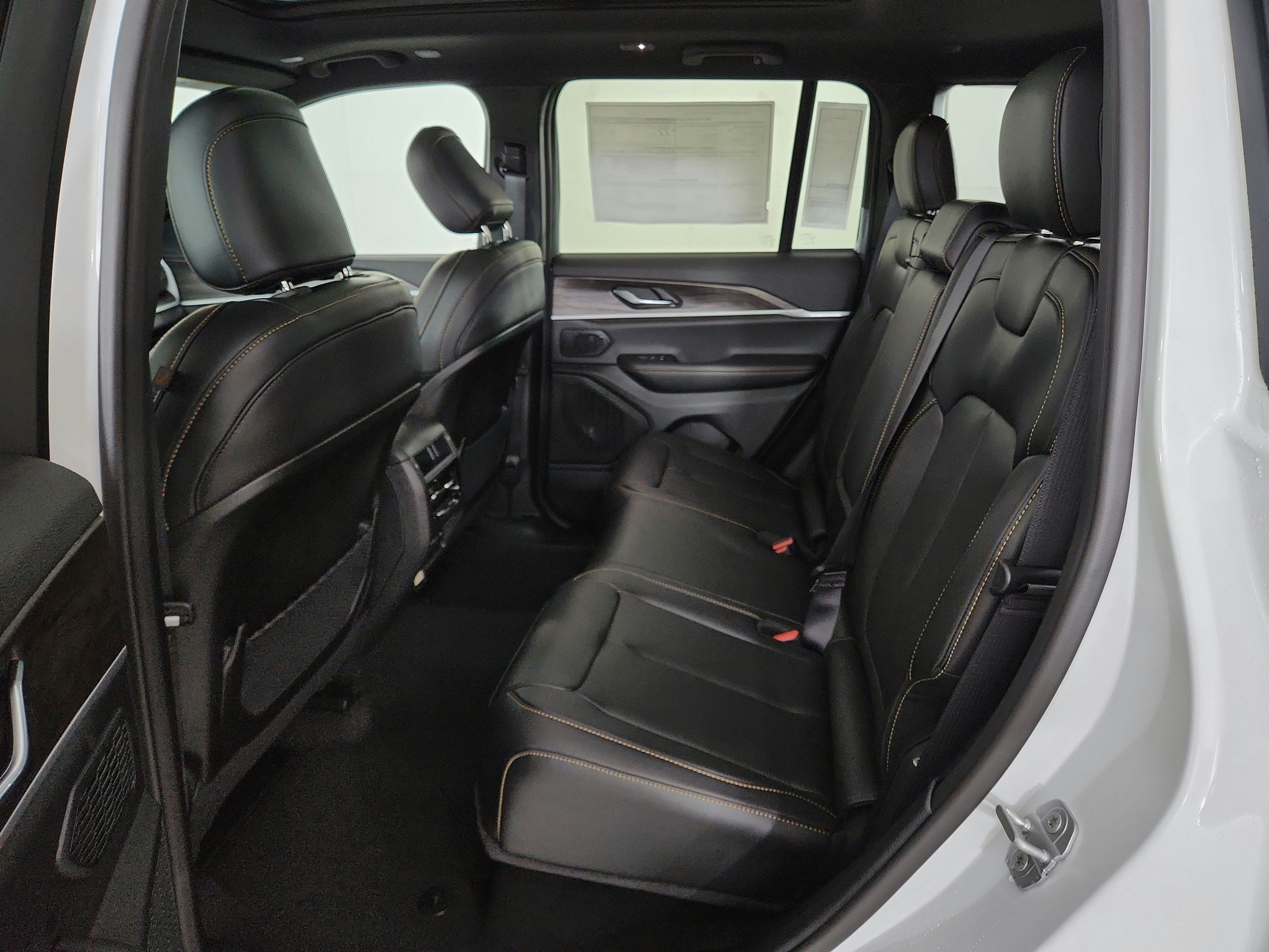 2026 Jeep Grand Cherokee 85th Anniversary Edition 4x4