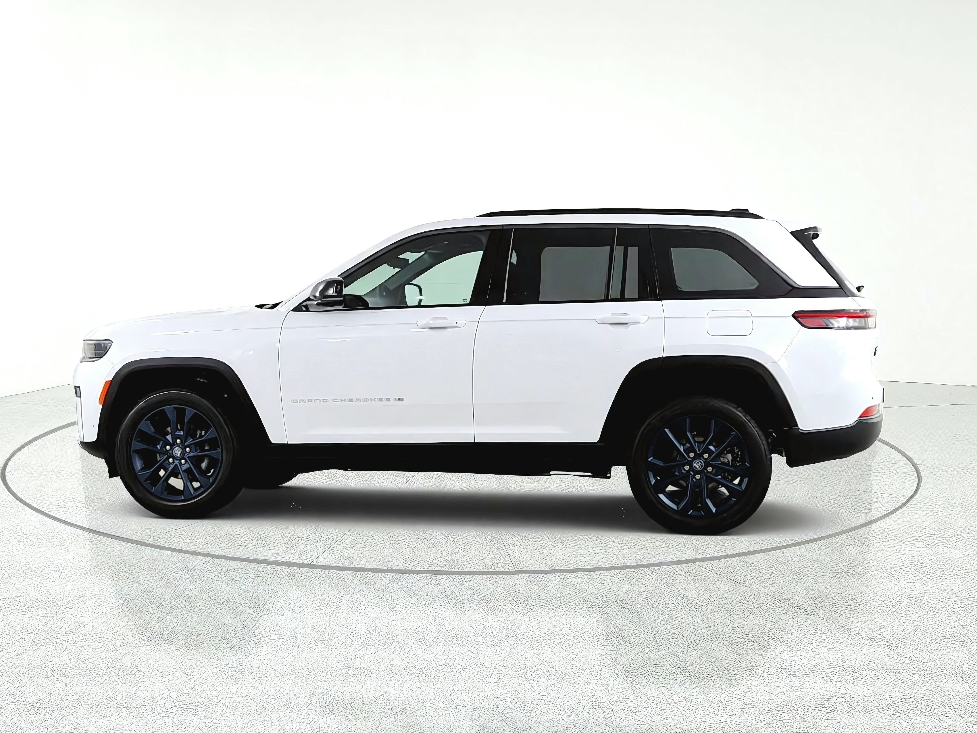 2026 Jeep Grand Cherokee 85th Anniversary Edition 4x4