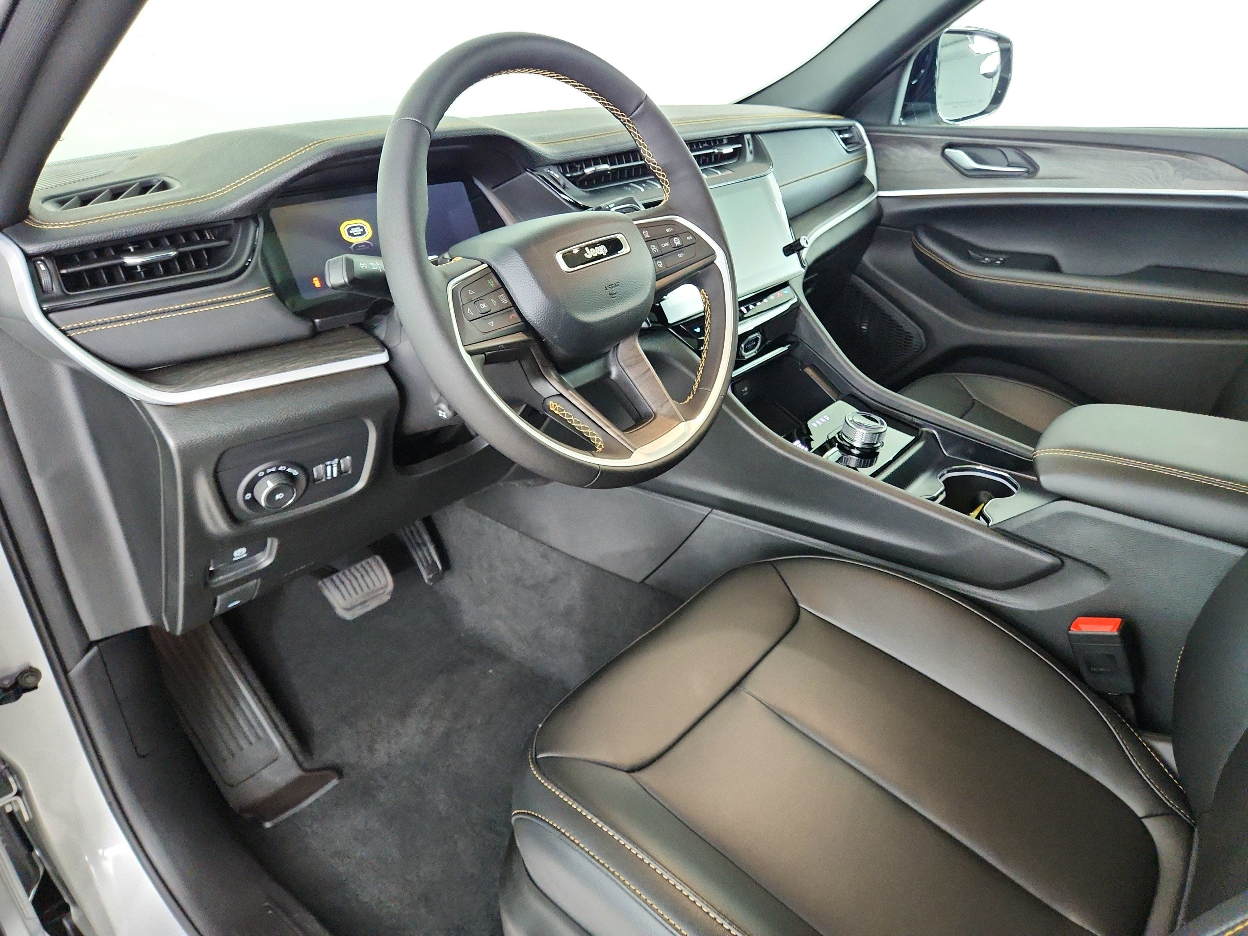 2026 Jeep Grand Cherokee 85th Anniversary Edition 4x4