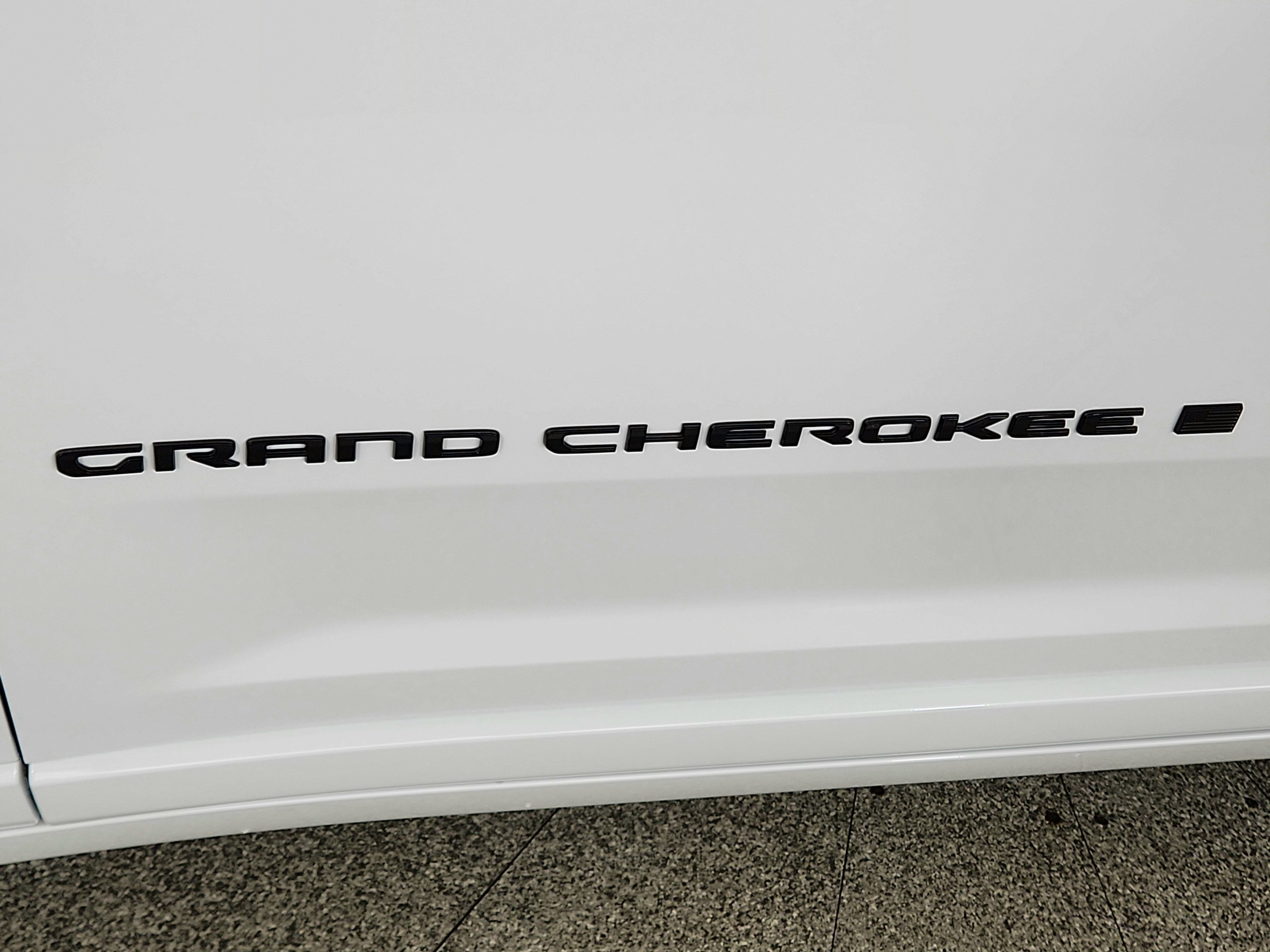 2026 Jeep Grand Cherokee Limited Reserve 4x4