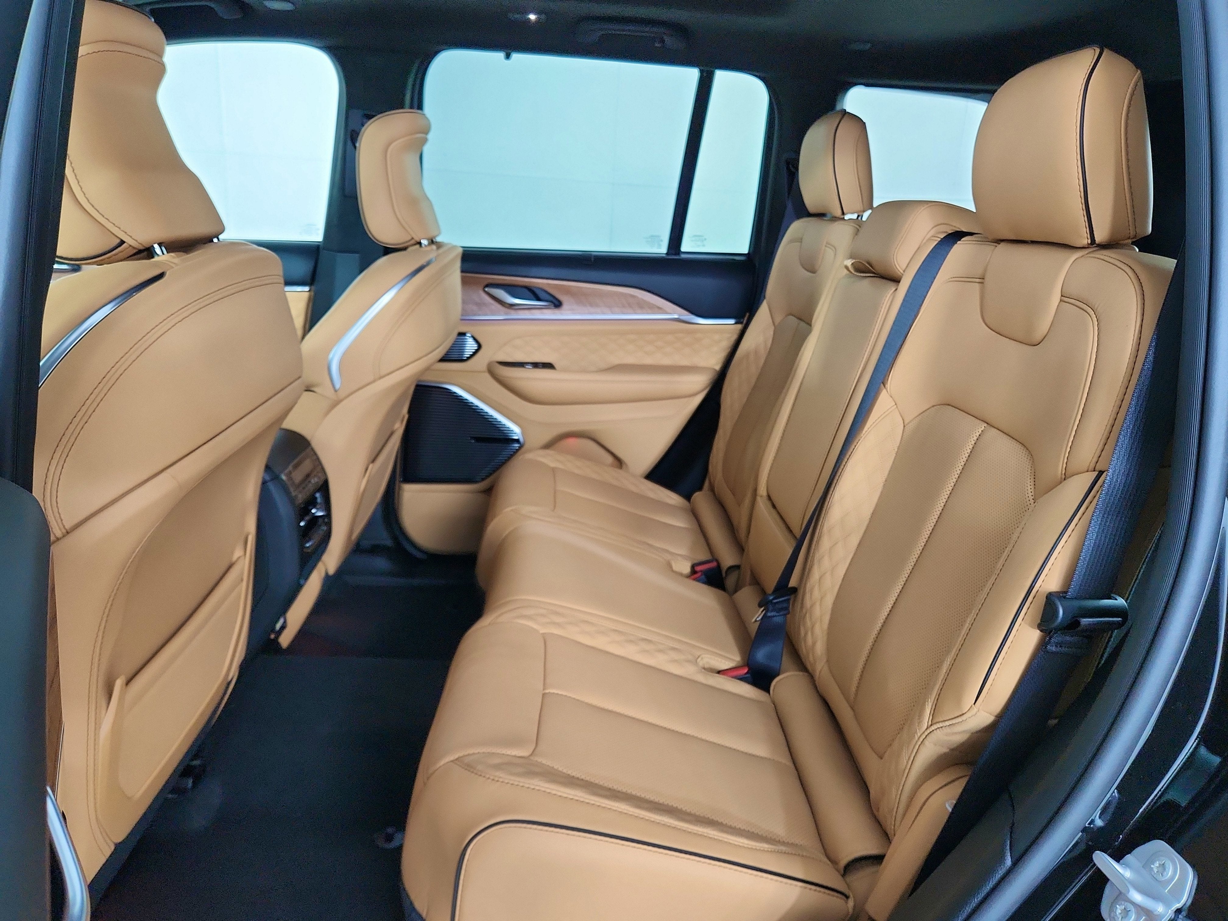 2026 Jeep Grand Cherokee JEEP GRAND CHEROKEE SUMMIT 4X4