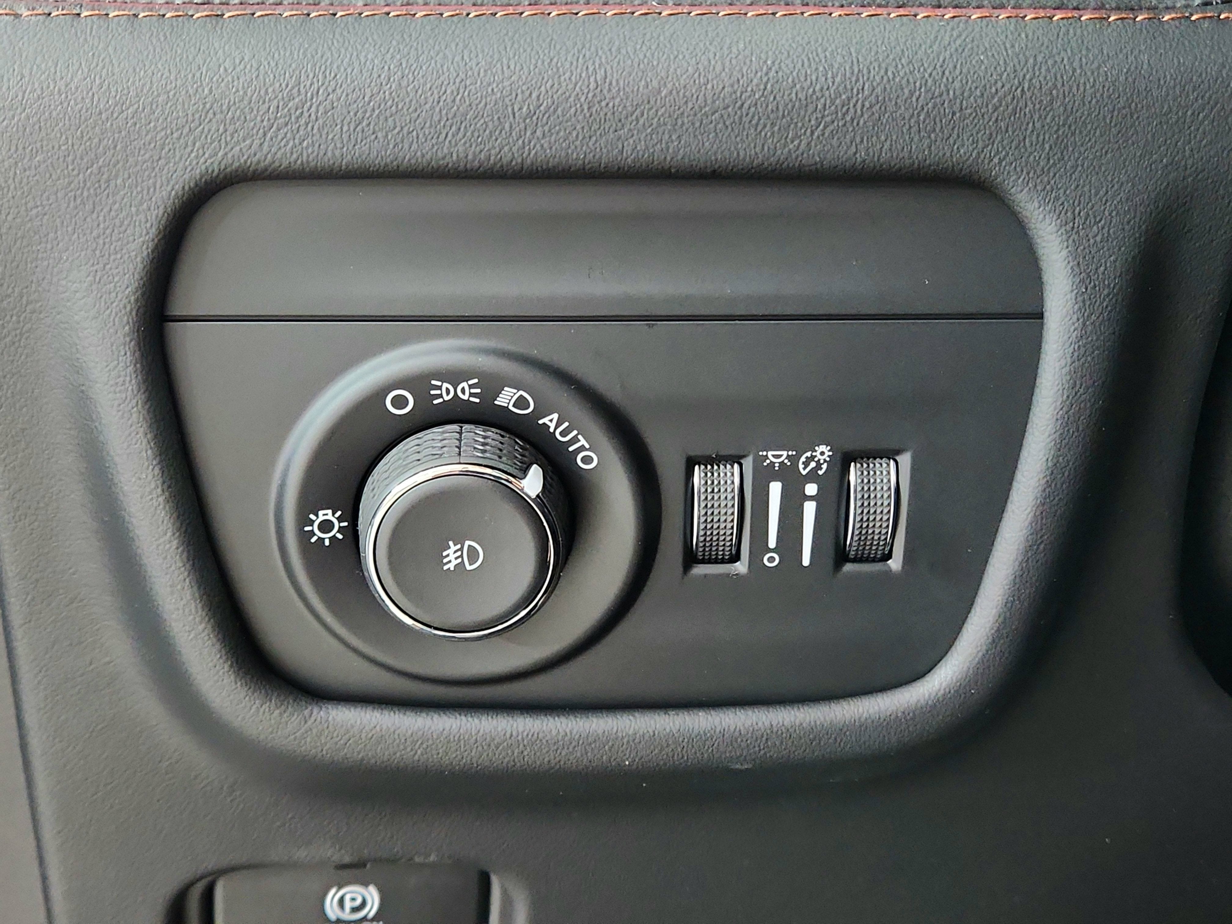 2026 Jeep Grand Cherokee JEEP GRAND CHEROKEE SUMMIT 4X4