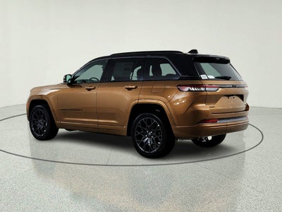 2026 Jeep Grand Cherokee JEEP GRAND CHEROKEE SUMMIT 4X4