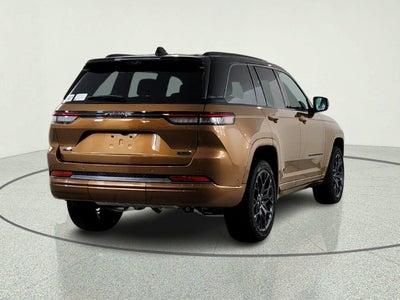 2026 Jeep Grand Cherokee JEEP GRAND CHEROKEE SUMMIT 4X4