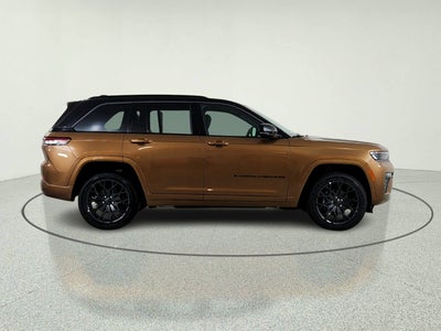 2026 Jeep Grand Cherokee JEEP GRAND CHEROKEE SUMMIT 4X4