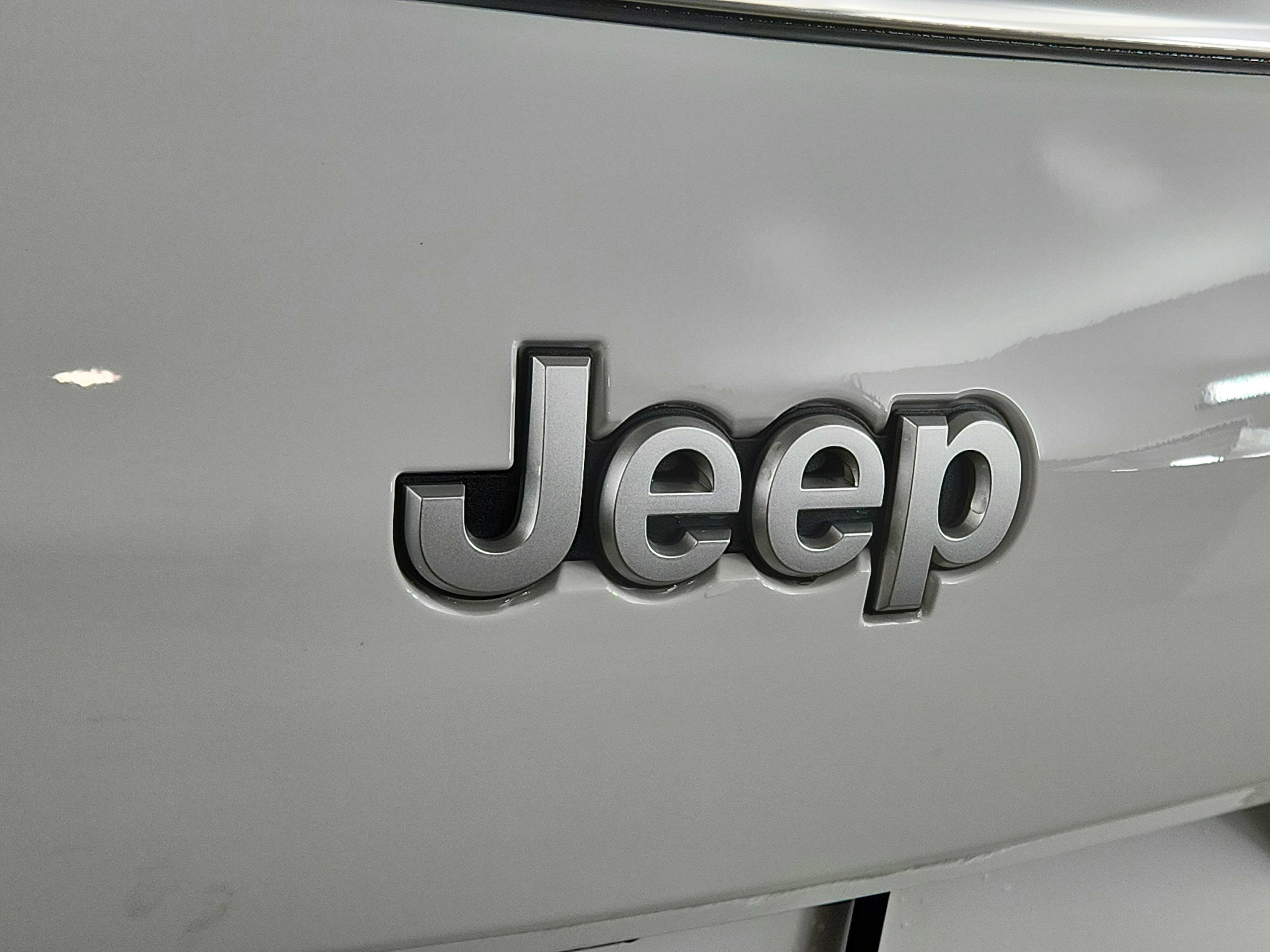 2026 Jeep Grand Cherokee JEEP GRAND CHEROKEE L LAREDO 4X4