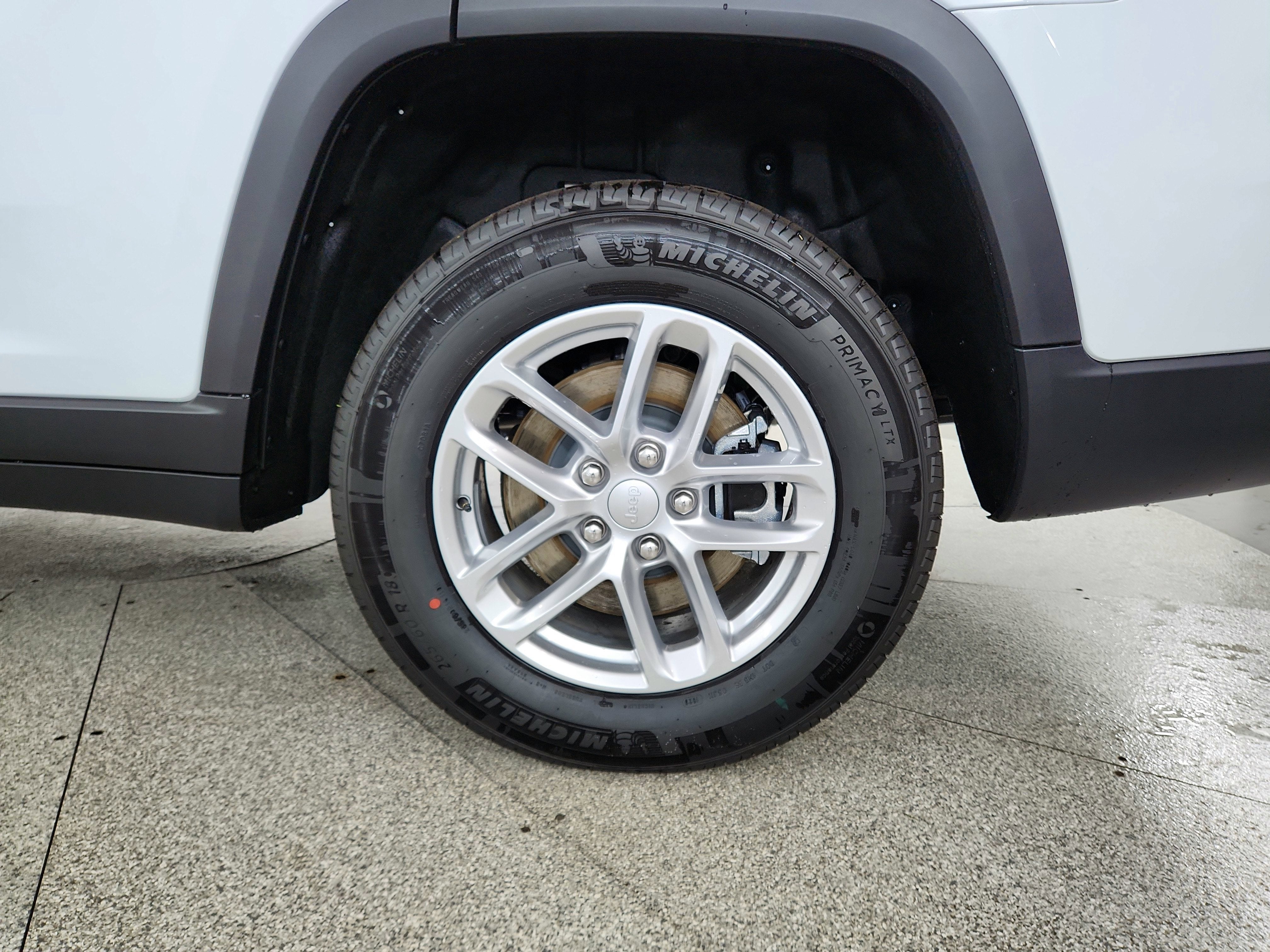 2026 Jeep Grand Cherokee JEEP GRAND CHEROKEE L LAREDO 4X4