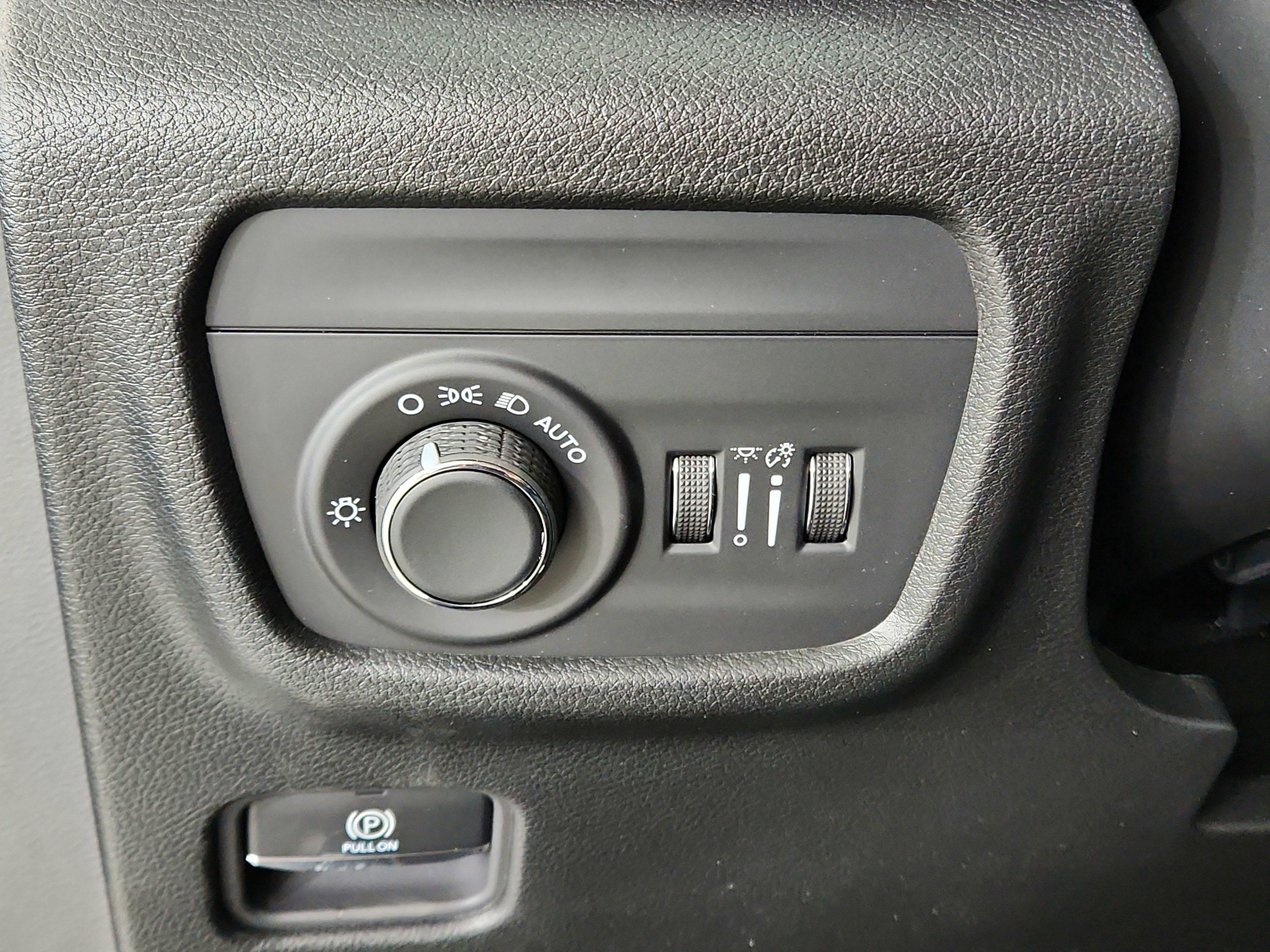 2026 Jeep Grand Cherokee JEEP GRAND CHEROKEE L LAREDO 4X4