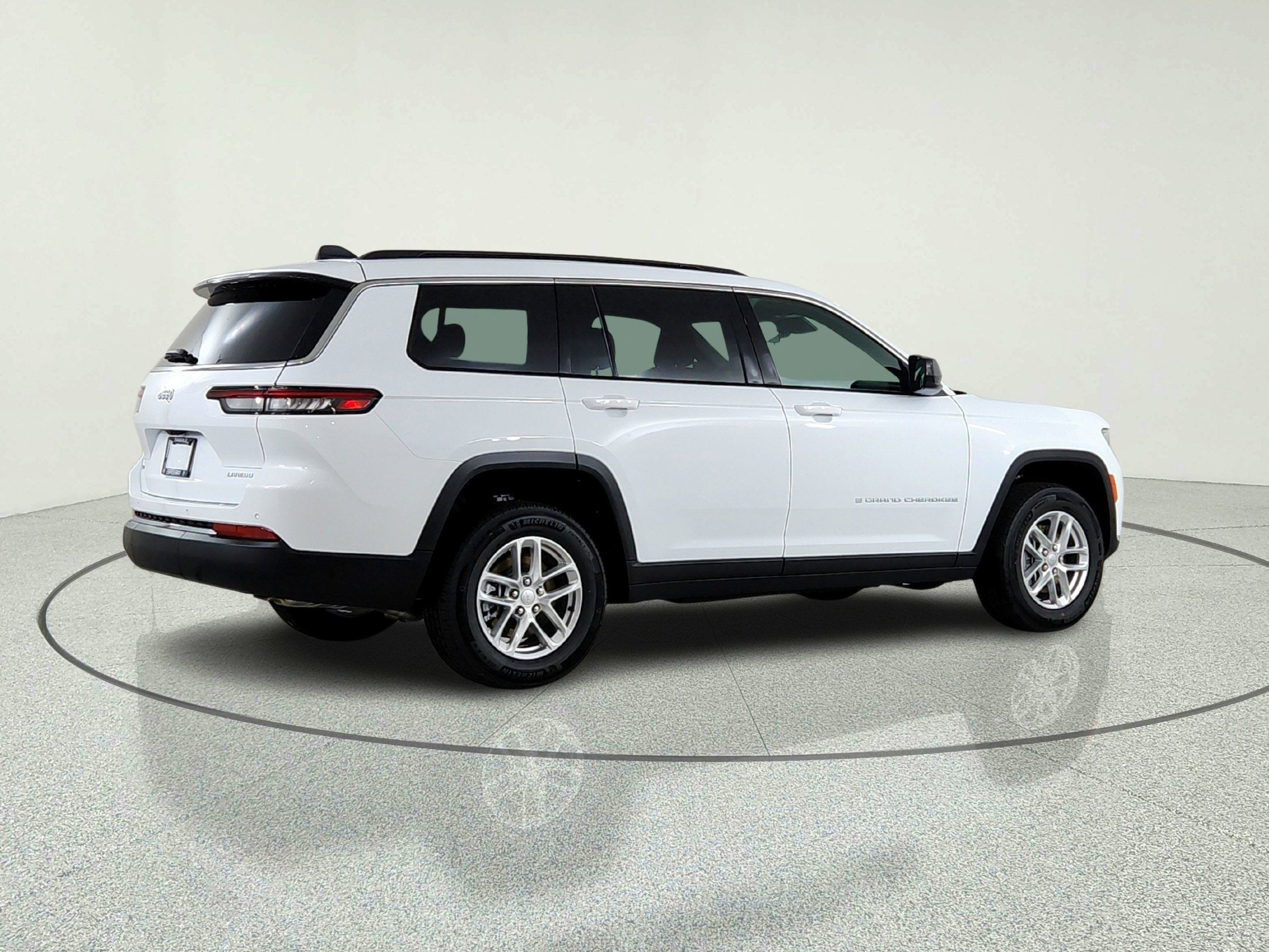 2026 Jeep Grand Cherokee JEEP GRAND CHEROKEE L LAREDO 4X4